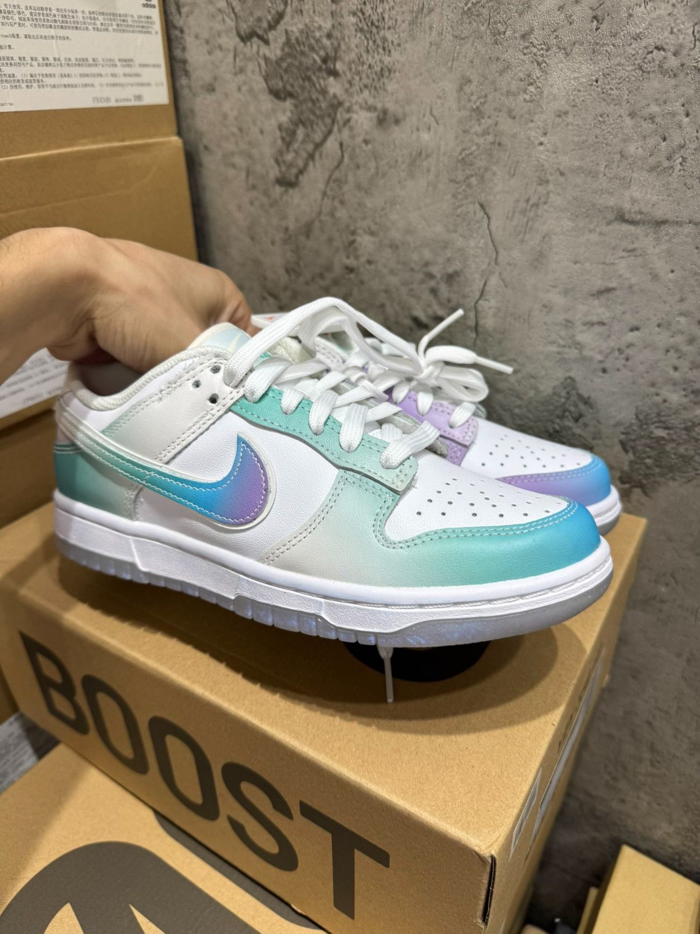 Nike Nike DUNK Gradient Blue Lowtop Sneakers 37 Women Size US 6.5 / IT 36.5 - 2 Thumbnail