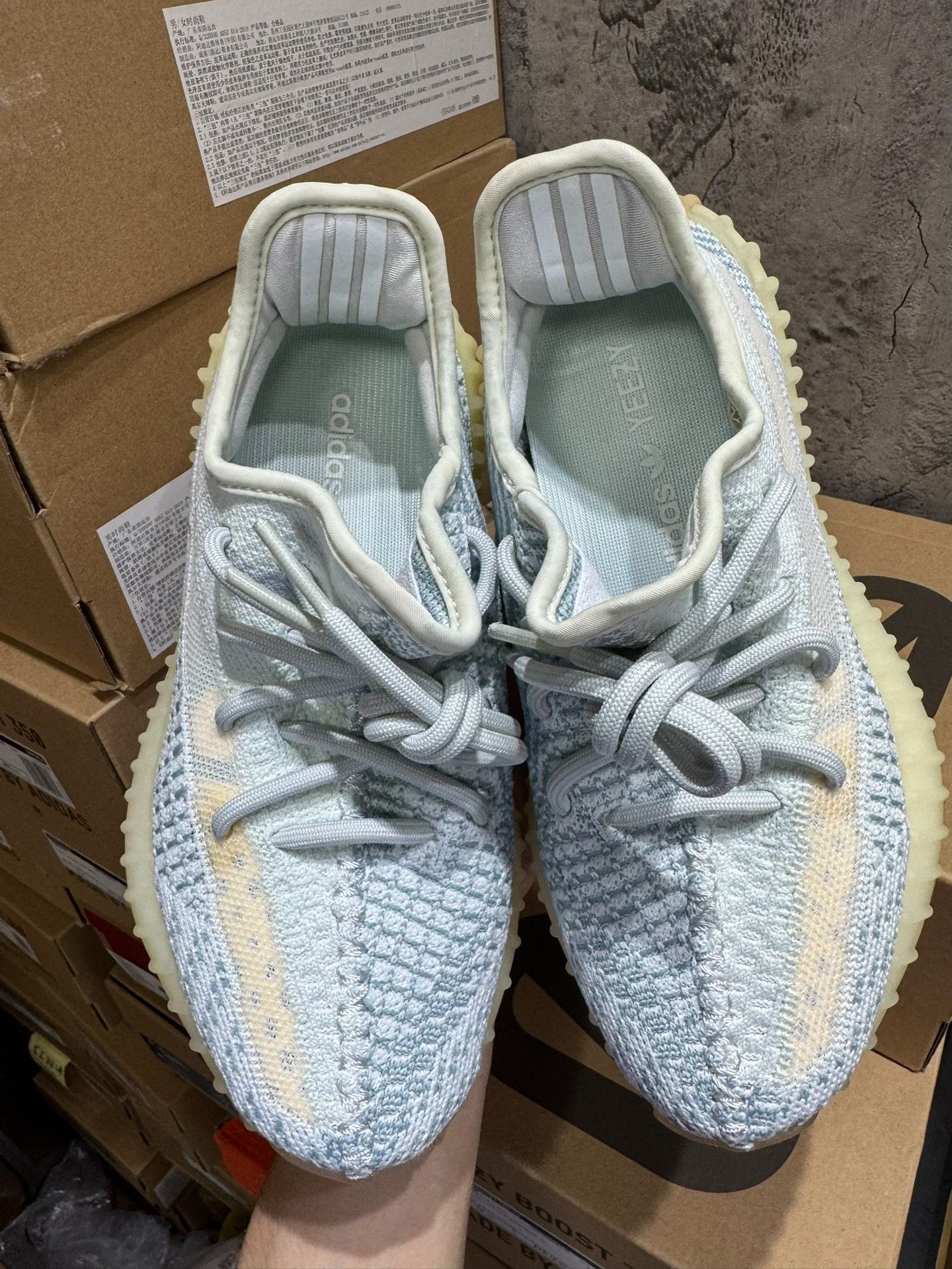Adidas Adidas YEEZY350 White Lowtop Sneakers 37 Men Size US 5 / EU 37 - 6 Thumbnail