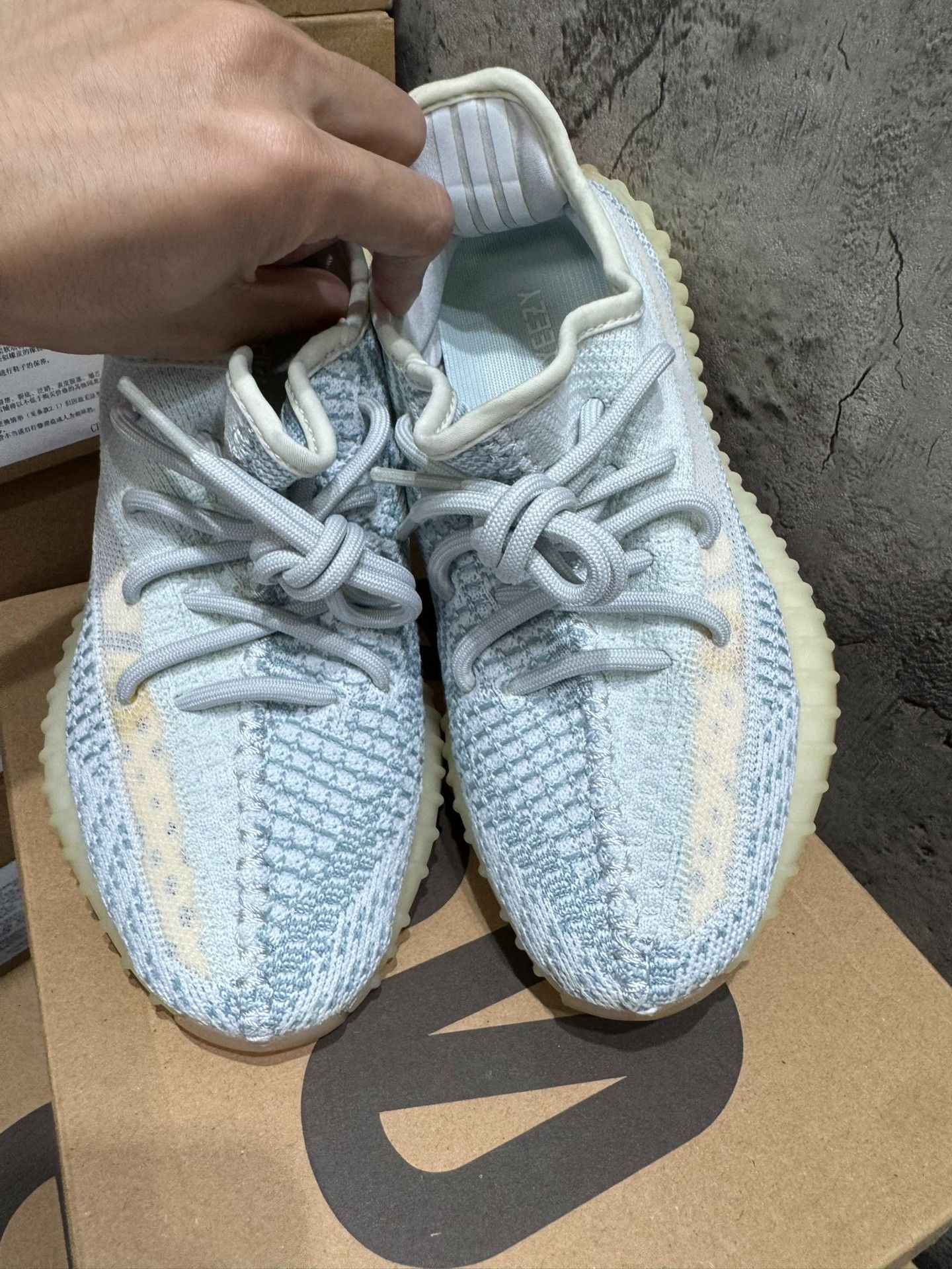 Adidas Adidas YEEZY350 White Lowtop Sneakers 37 Men Size US 5 / EU 37 - 2 Thumbnail