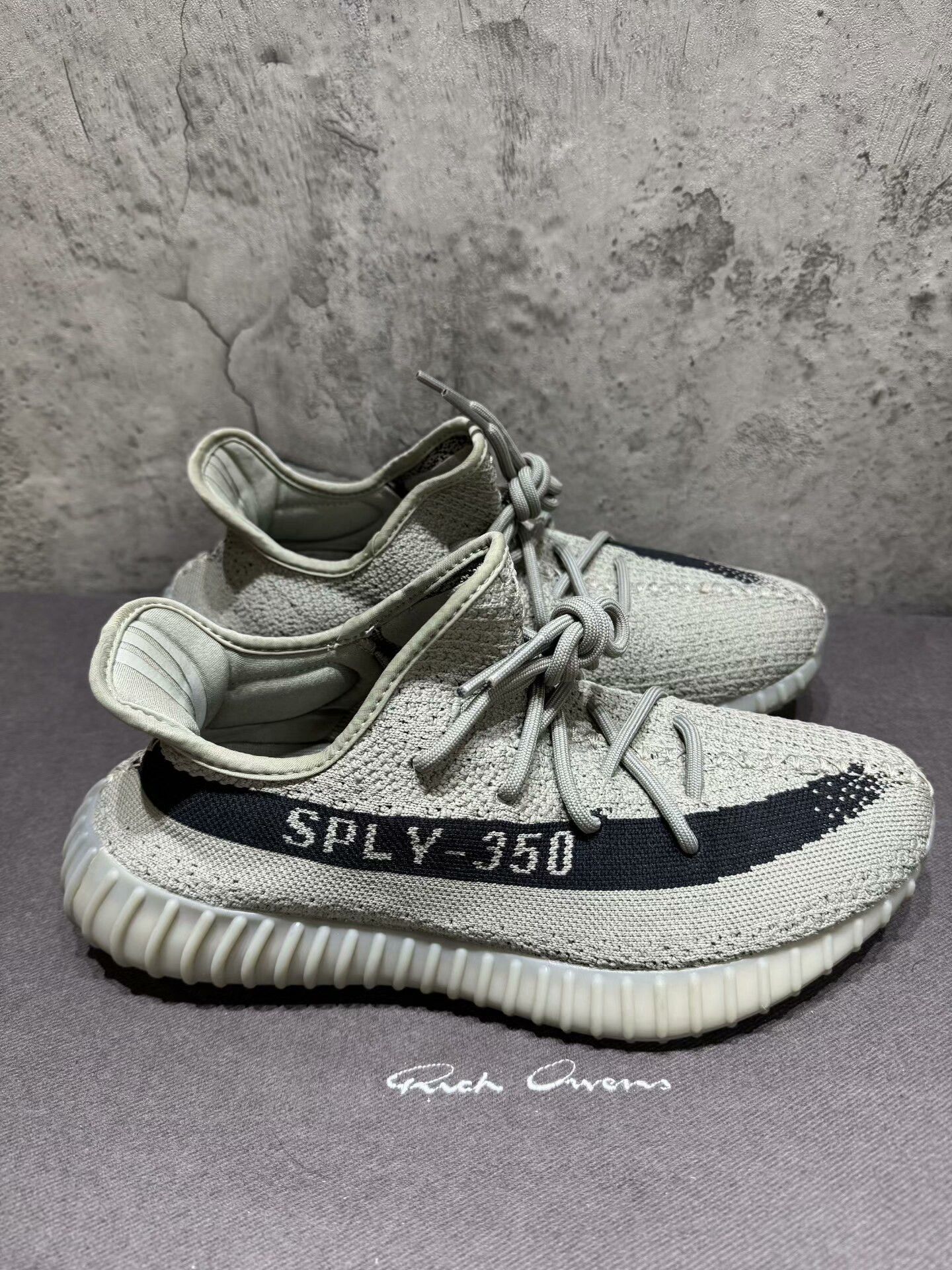 Yeezy Yeezy Multi Lowtop Sneakers 9.5 Men Size US 9.5 / EU 42-43 - 2 Thumbnail