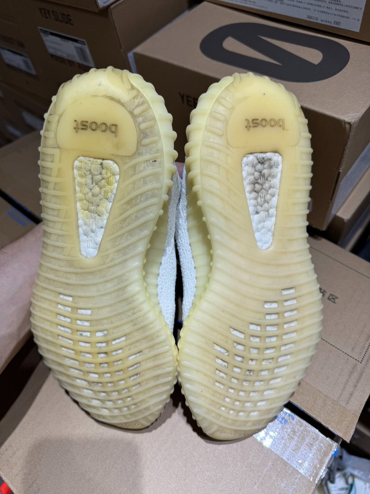 Adidas Adidas YEEZY350 White Lowtop Sneakers 39 Men Size US 6.5 / EU 39-40 - 5 Thumbnail