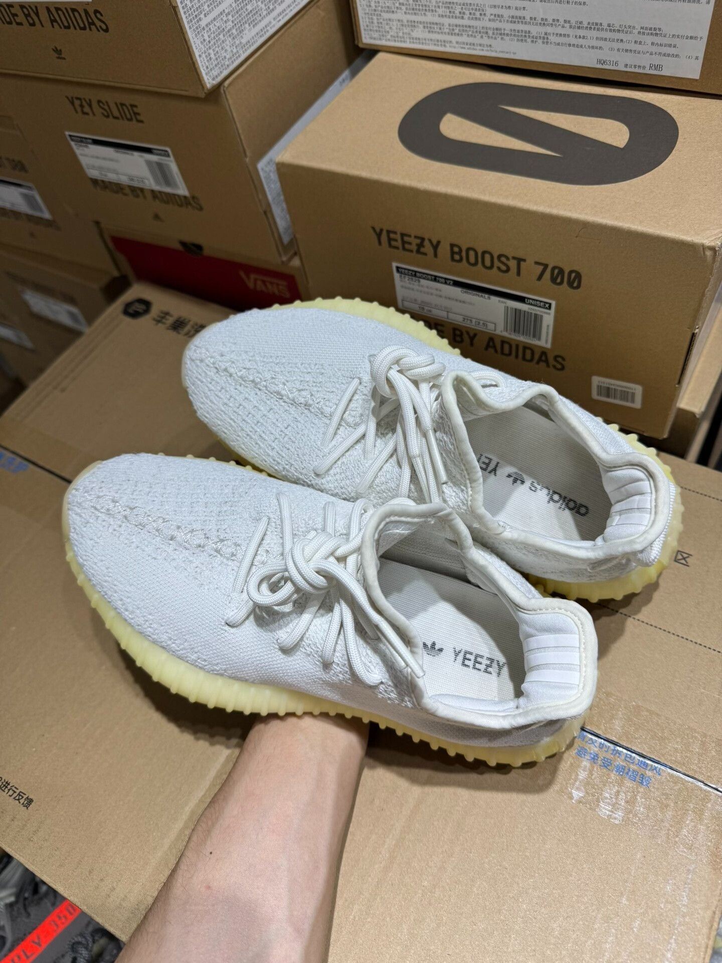 Adidas Adidas YEEZY350 White Lowtop Sneakers 39 Men Size US 6.5 / EU 39-40 - 3 Thumbnail