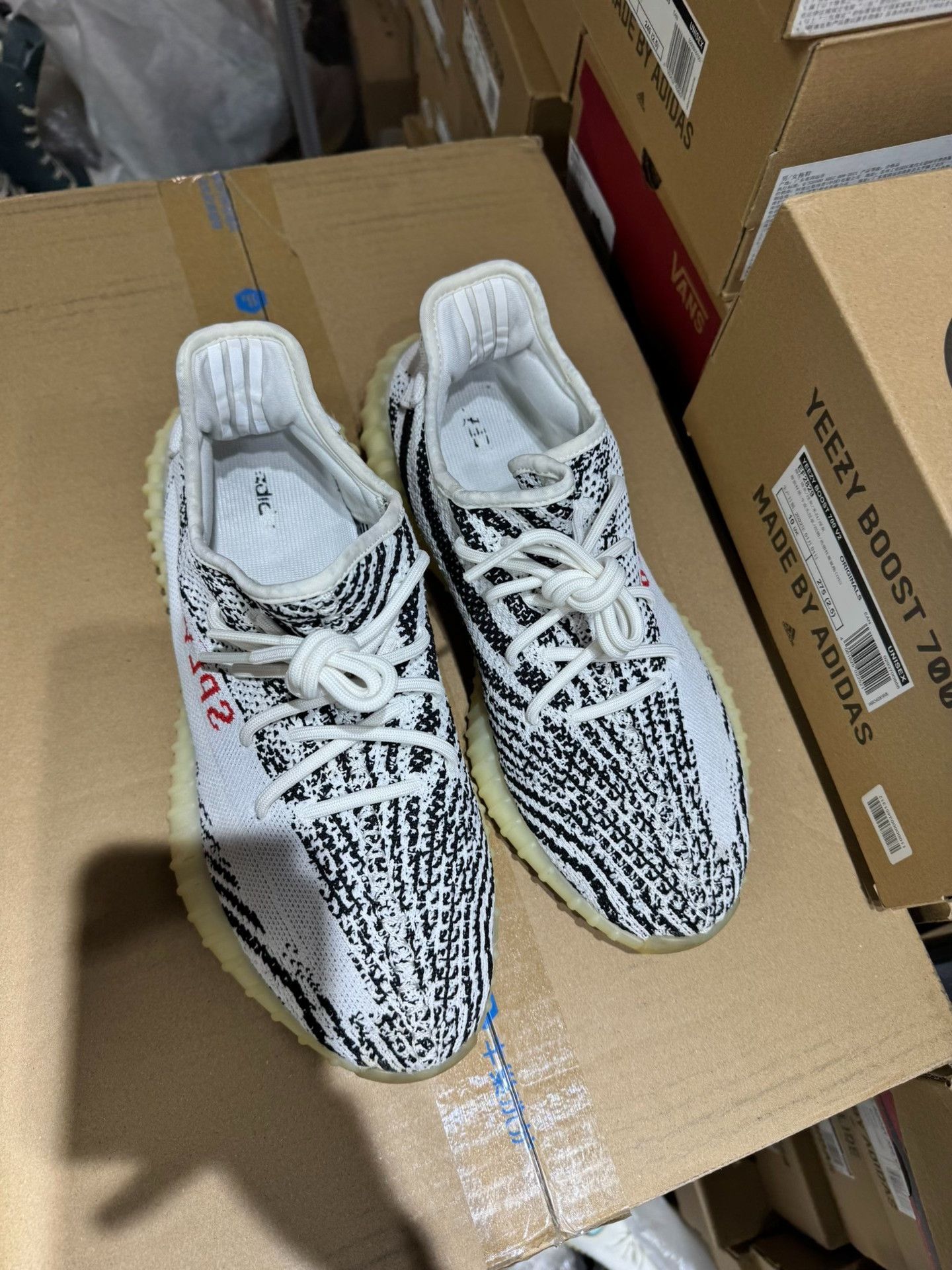 Adidas Adidas YEEZY350 White Lowtop Sneakers 9 Men Size US 9 / EU 42 - 2 Thumbnail