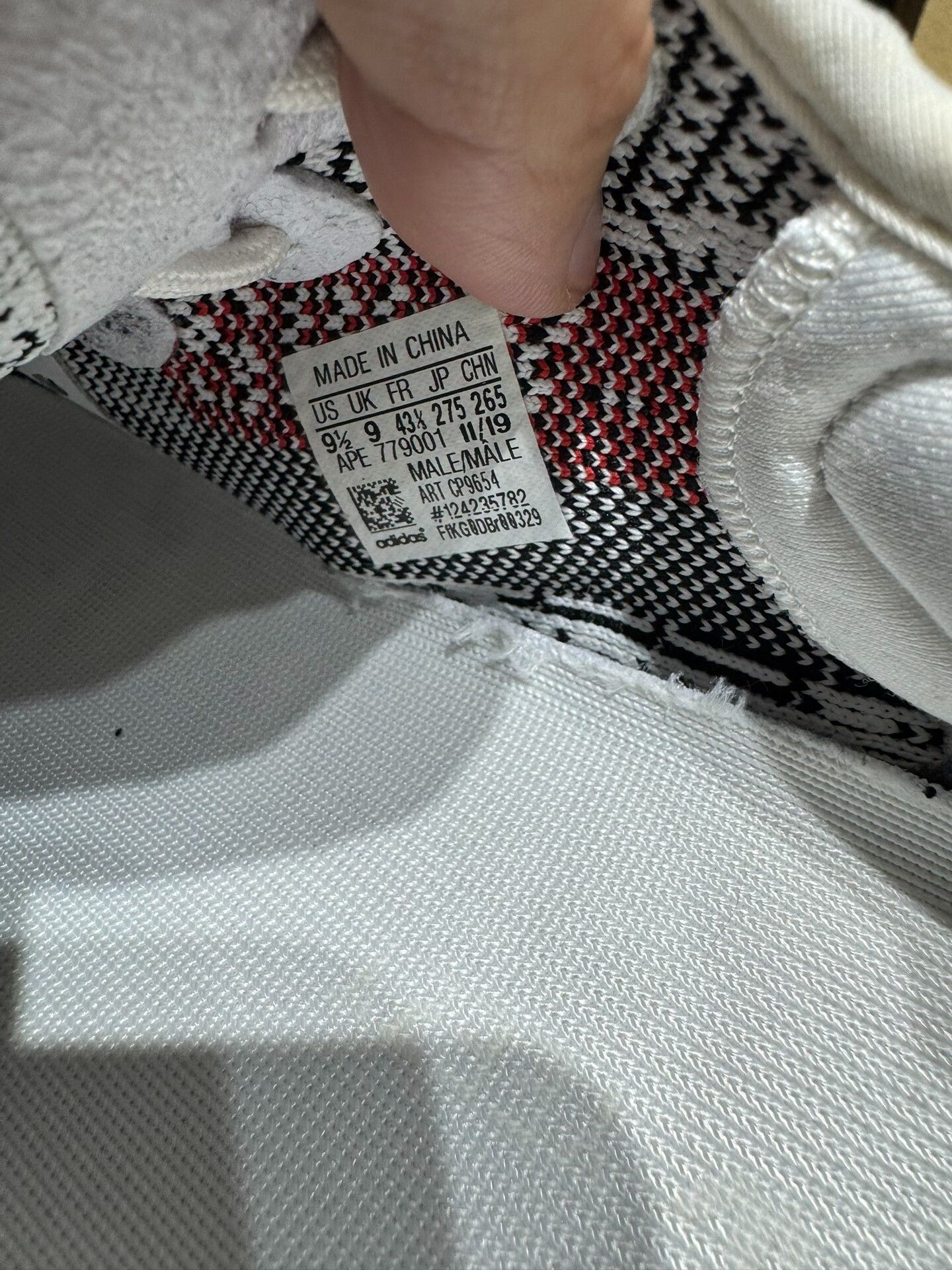 Adidas Adidas YEEZY350 White Lowtop Sneakers 9 Men Size US 9 / EU 42 - 6 Thumbnail