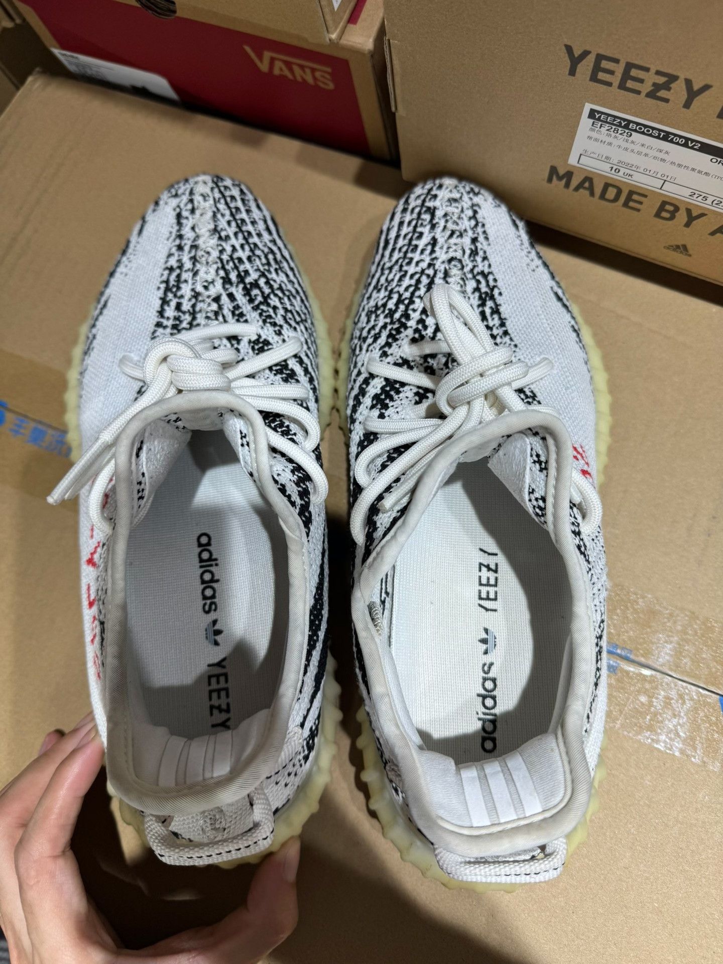 Adidas Adidas YEEZY350 White Lowtop Sneakers 10 Men Size US 10 / EU 43 - 6 Thumbnail