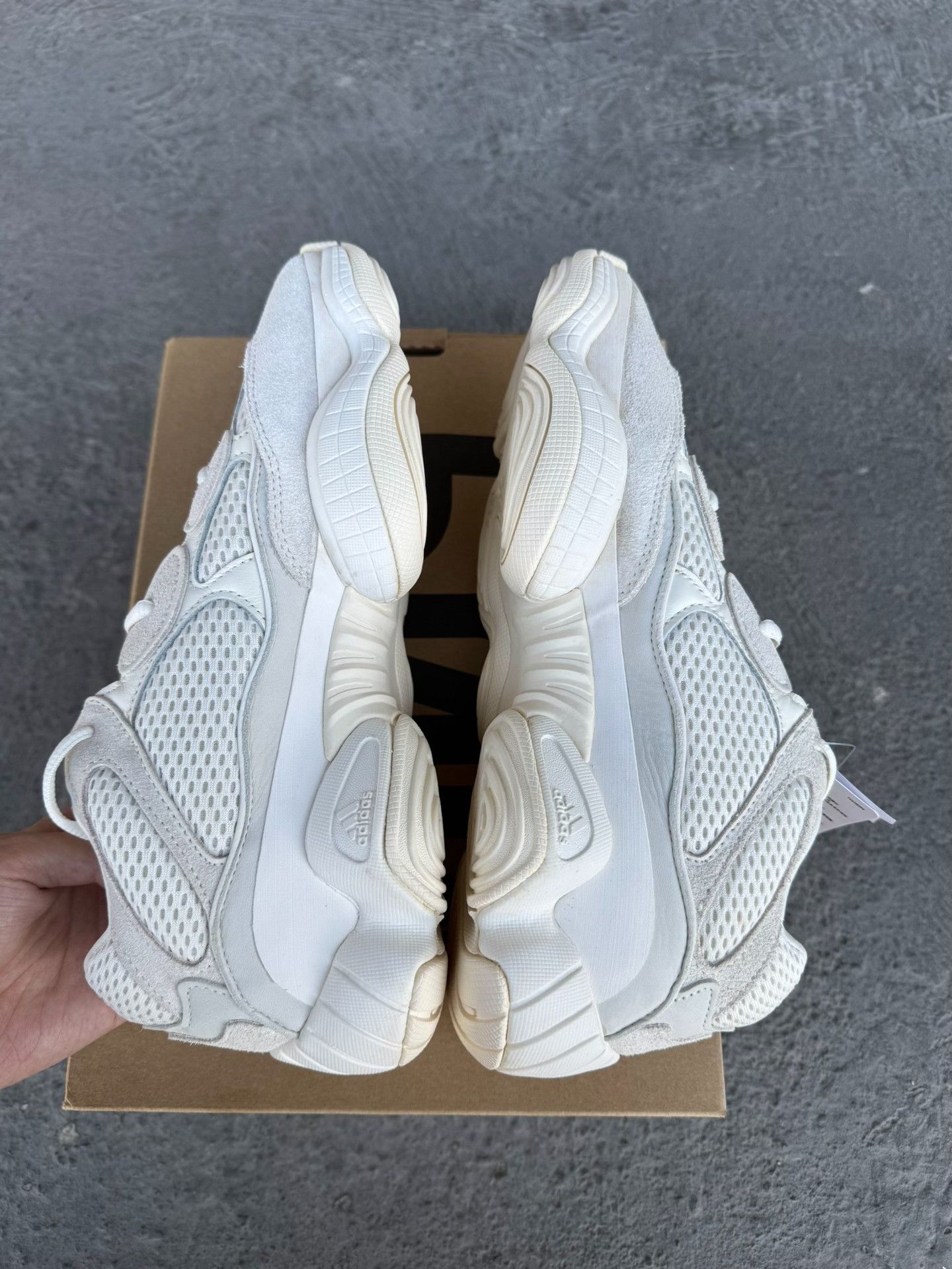 Adidas Adidas YEEZY500 White Lowtop Sneakers 9 Men Size US 9 / EU 42 - 5 Thumbnail