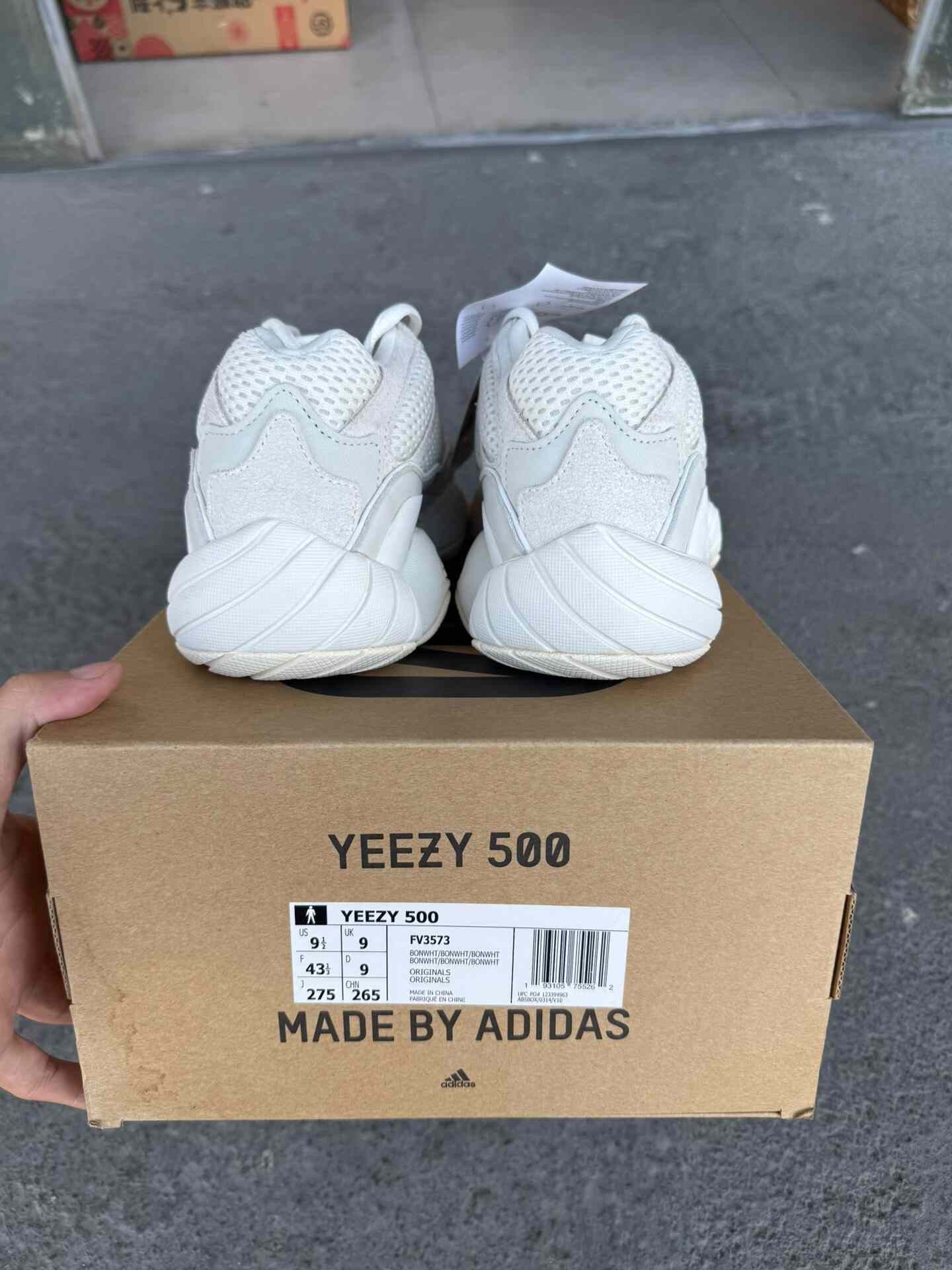 Adidas Adidas YEEZY500 White Lowtop Sneakers 9 Men Size US 9 / EU 42 - 3 Thumbnail
