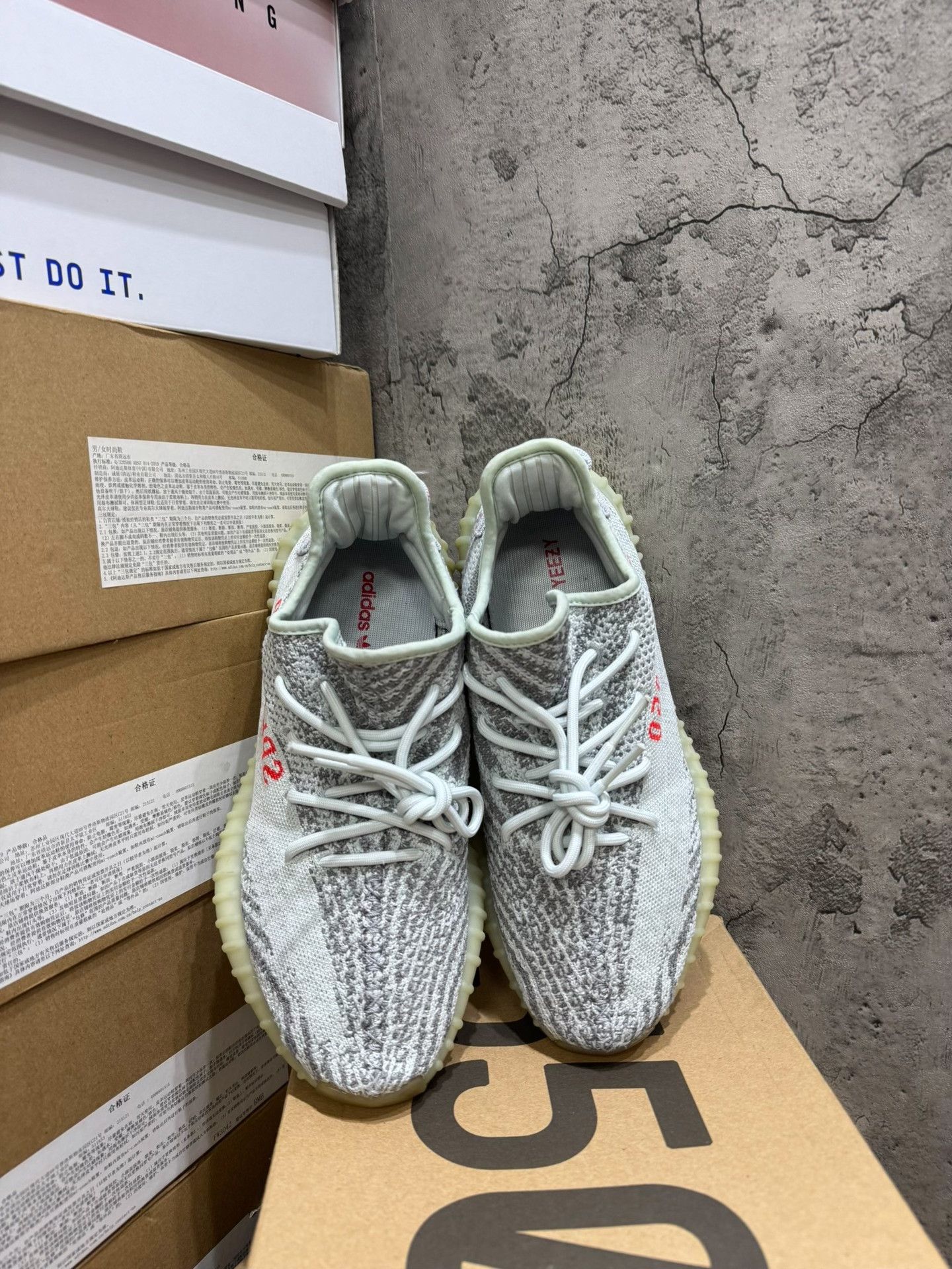 Yeezy Yeezy Blue Lowtop Sneakers 42 Men Size US 9 / EU 42 - 4 Thumbnail
