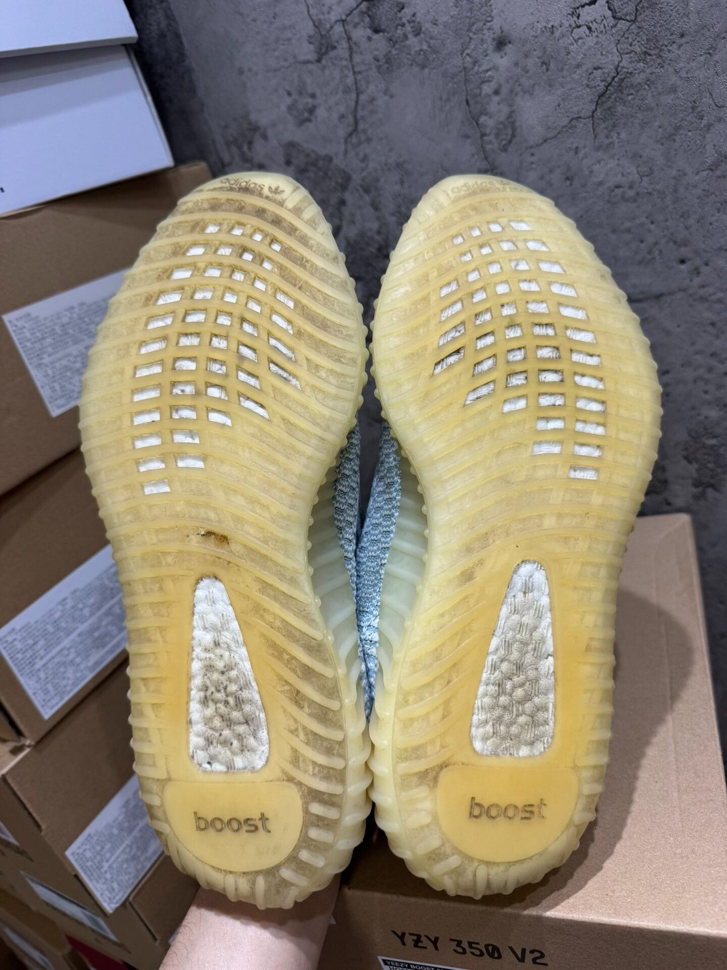 Adidas Adidas YEEZY350 White Lowtop Sneakers 9 Men Size US 9 / EU 42 - 4 Thumbnail