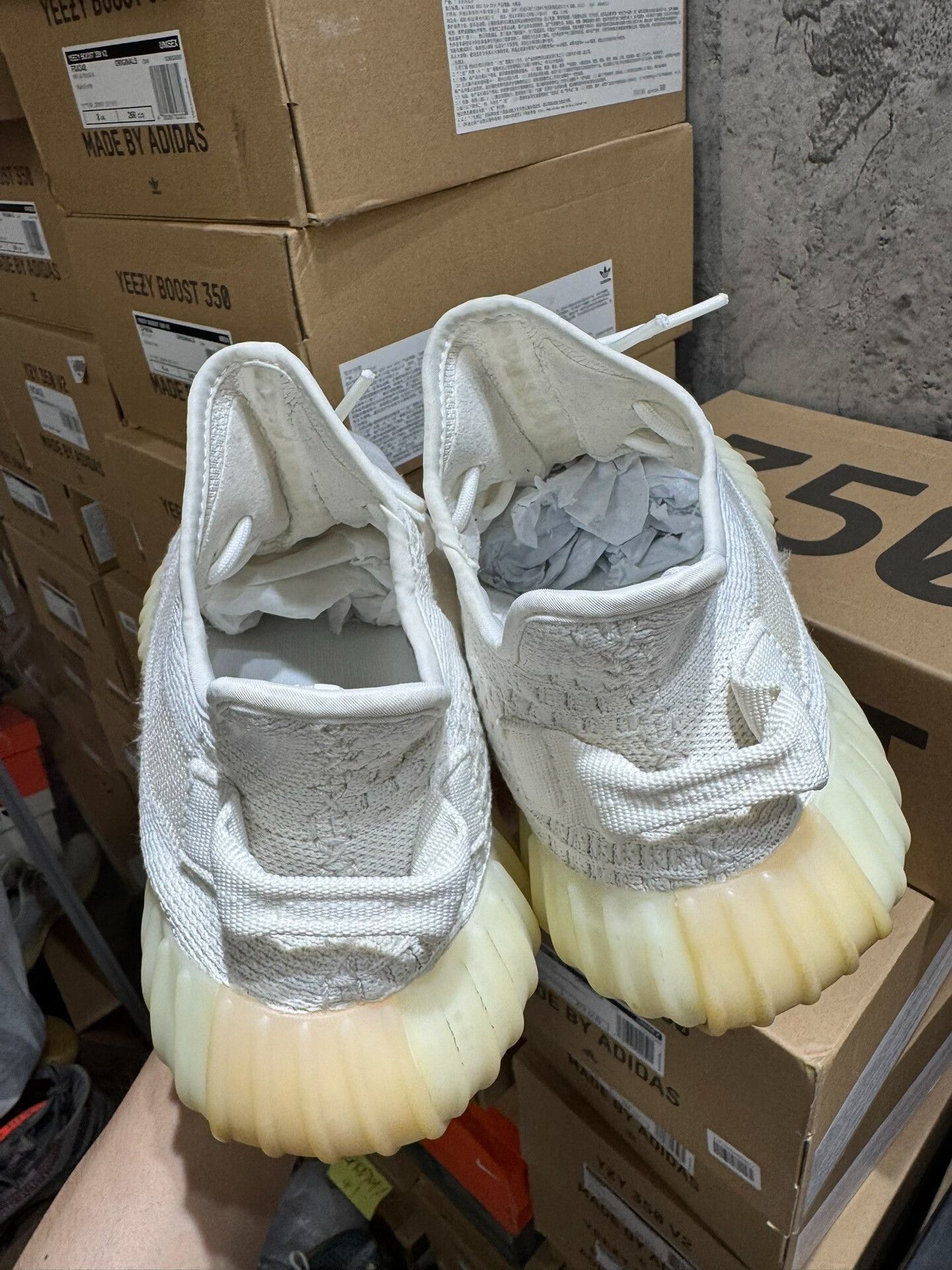 Adidas Adidas YEEZY350 White Lowtop Sneakers 9 Men Size US 9 / EU 42 - 5 Thumbnail