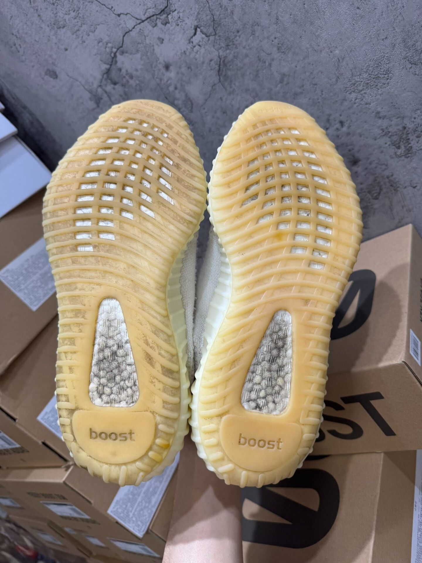 Adidas Adidas YEEZY350 White Lowtop Sneakers 9 Men Size US 9 / EU 42 - 6 Thumbnail