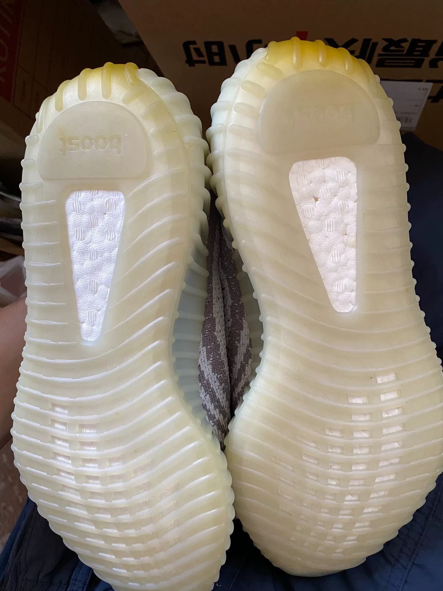 Yeezy Yeezy Blue Lowtop Sneakers 42 Men Size US 9 / EU 42 - 6 Thumbnail