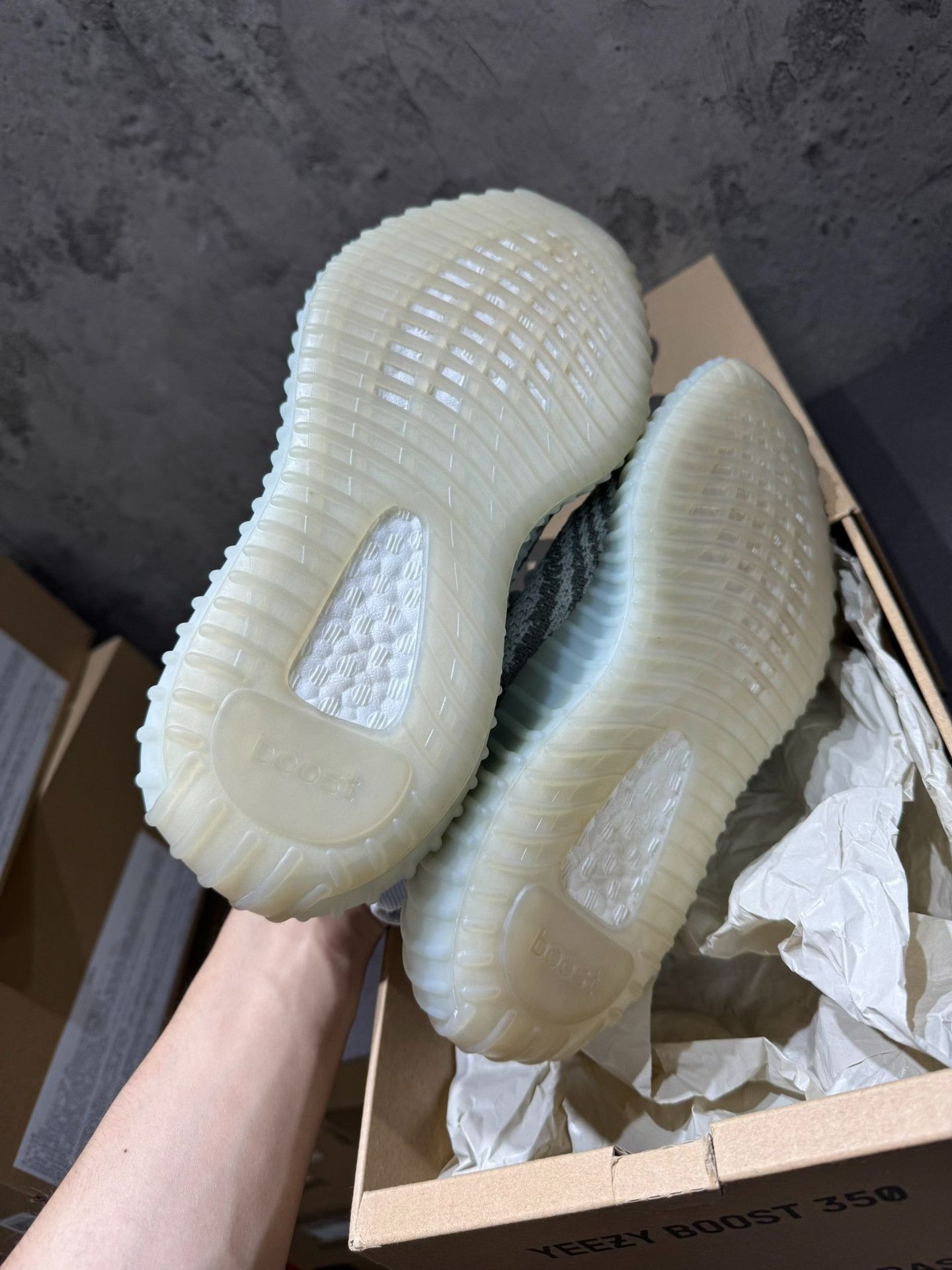 Yeezy Yeezy Blue Lowtop Sneakers 38 Men Size US 6 / EU 39 - 3 Thumbnail