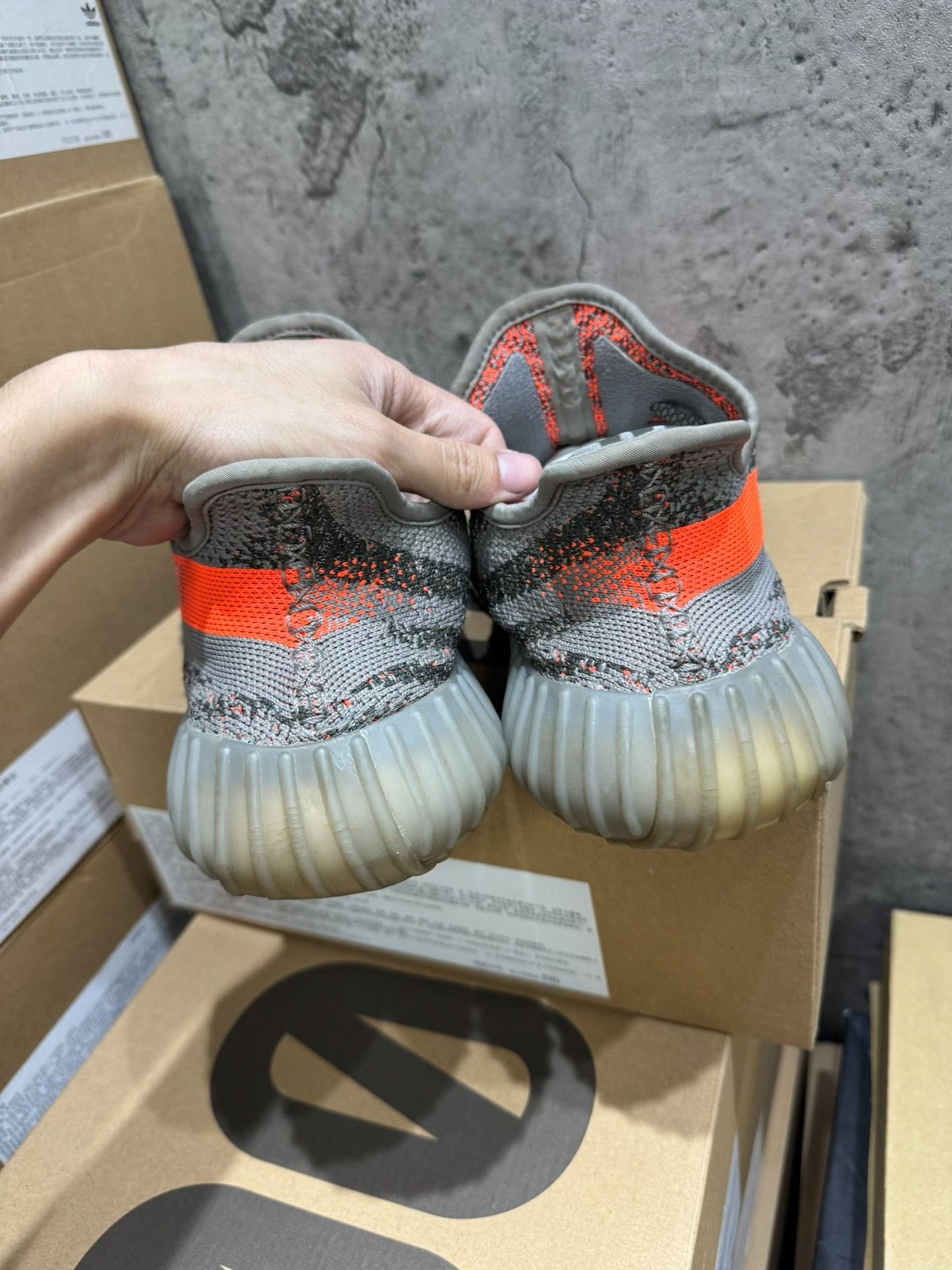 Adidas Adidas YEEZY350 Gray Lowtop Sneakers 42 Men Size US 9 / EU 42 - 7 Thumbnail