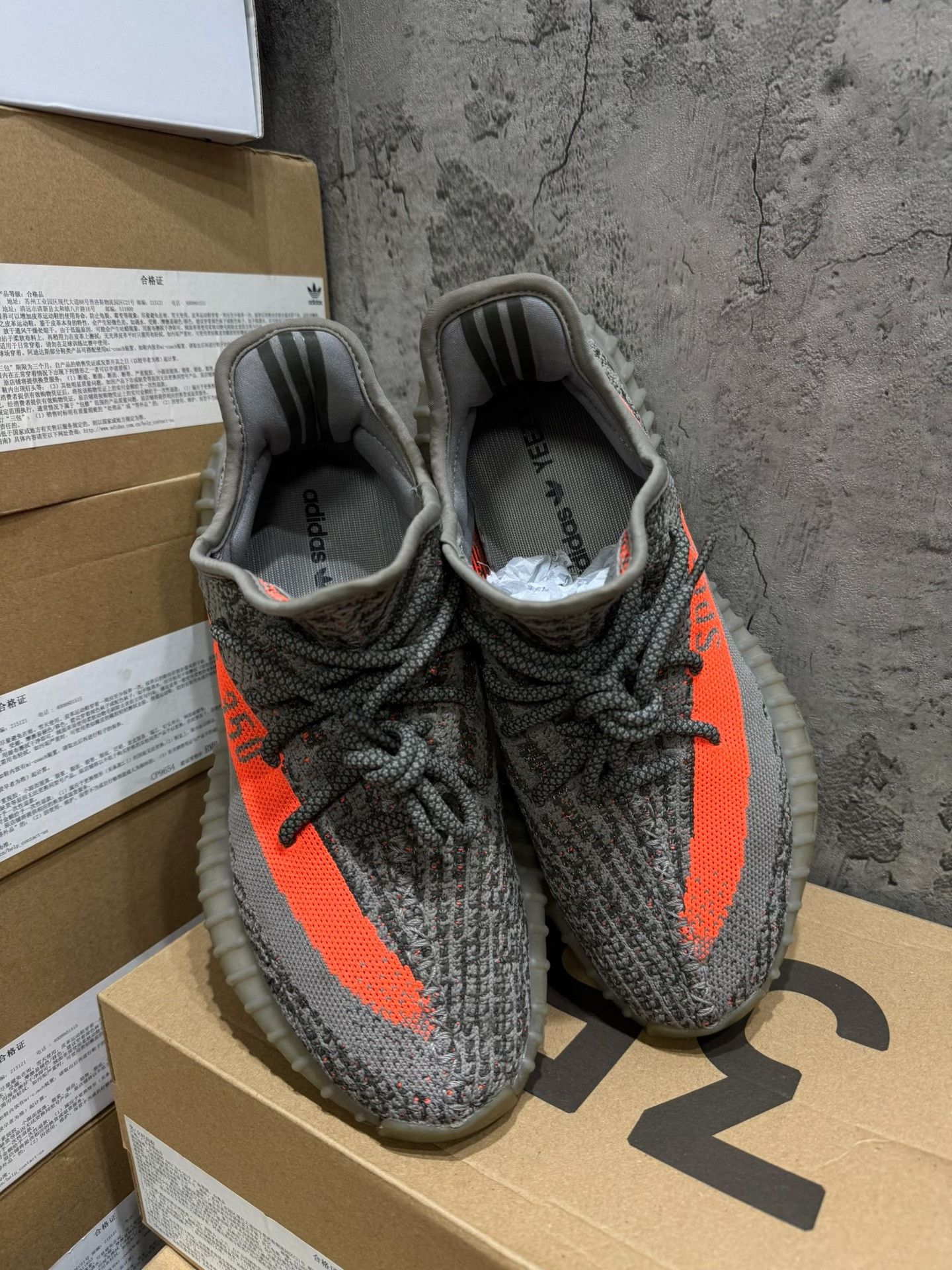 Adidas Adidas YEEZY350 Gray Lowtop Sneakers 42 Men Size US 9 / EU 42 - 8 Thumbnail