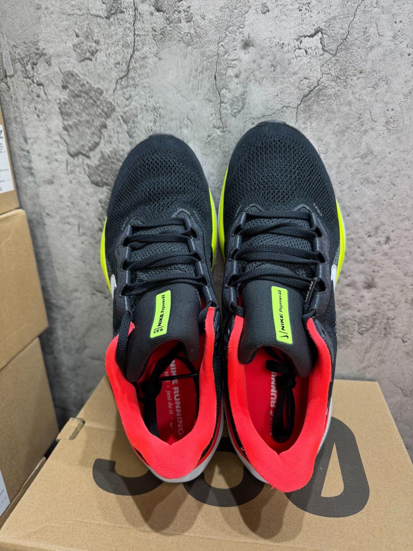Nike Nike Black Lowtop Sneakers 41 Men Size US 8.5 / EU 41-42 - 4 Thumbnail