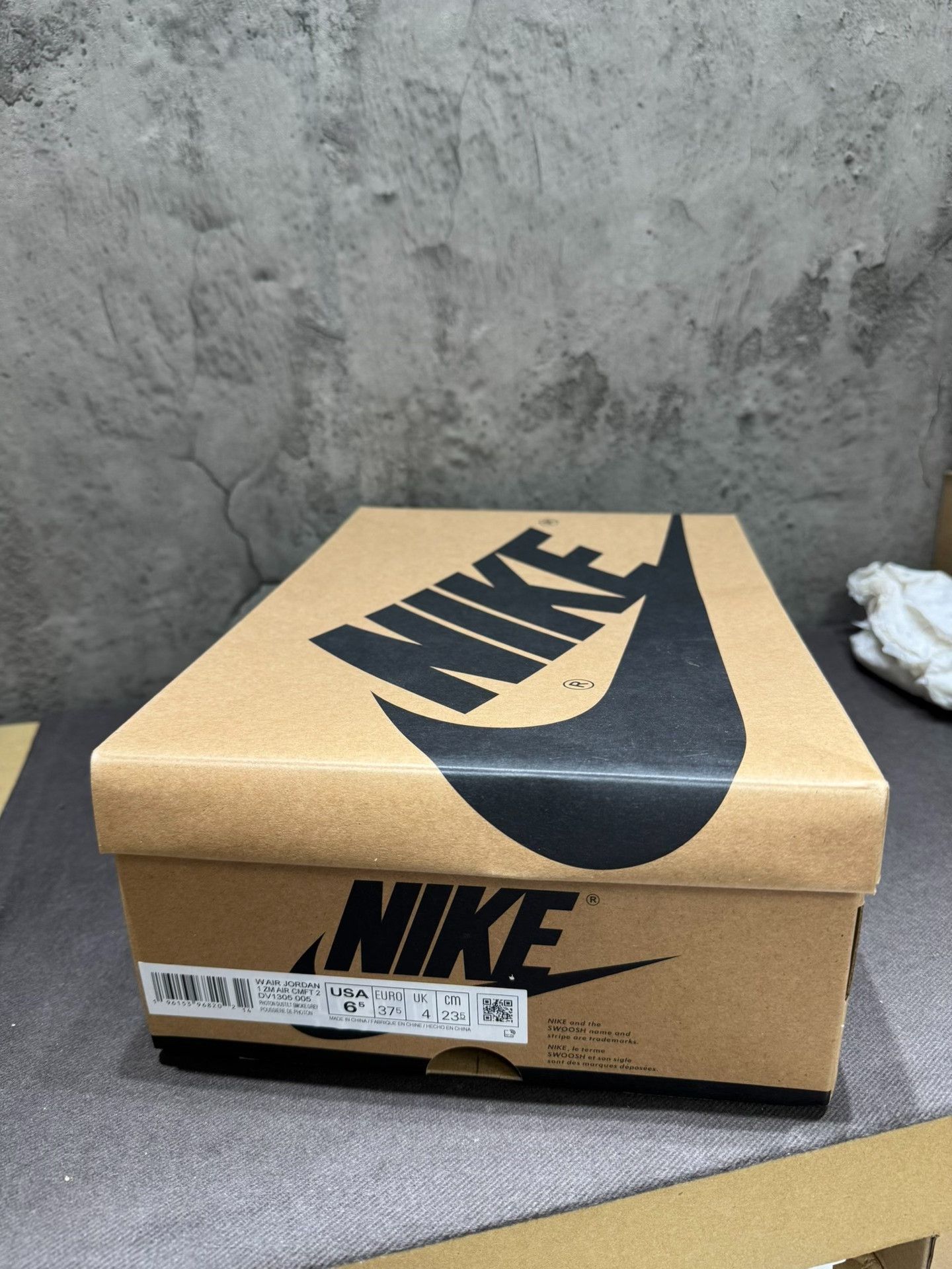 Nike Nike ZOOM CMFT Gray Lowtop Sneakers 37 Men Size US 5 / EU 37 - 7 Thumbnail