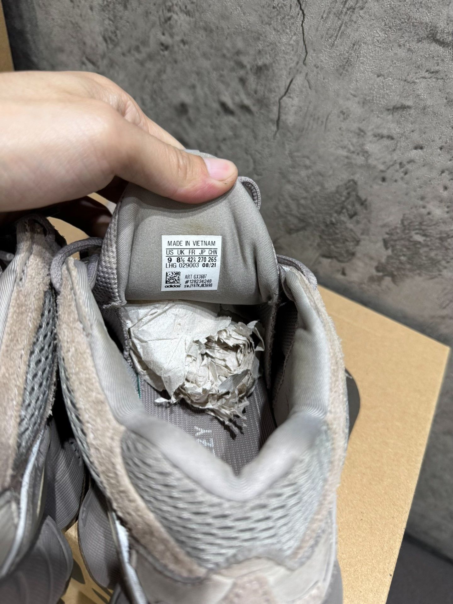 Adidas Adidas YEEZY500 Gray Lowtop Sneakers 42 Men Size US 9 / EU 42 - 5 Thumbnail