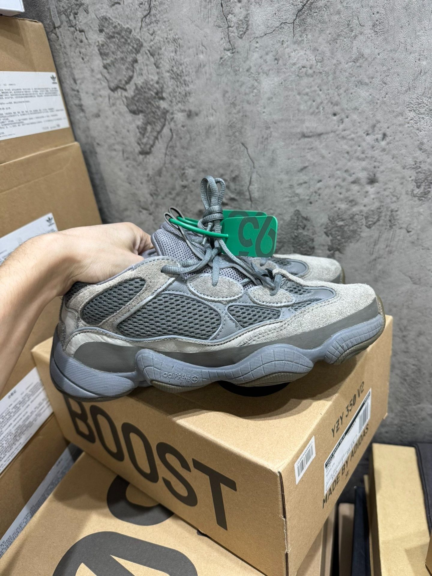Yeezy Yeezy Gray Lowtop Sneakers 40 Men Size US 7.5 / EU 40-41 - 5 Thumbnail