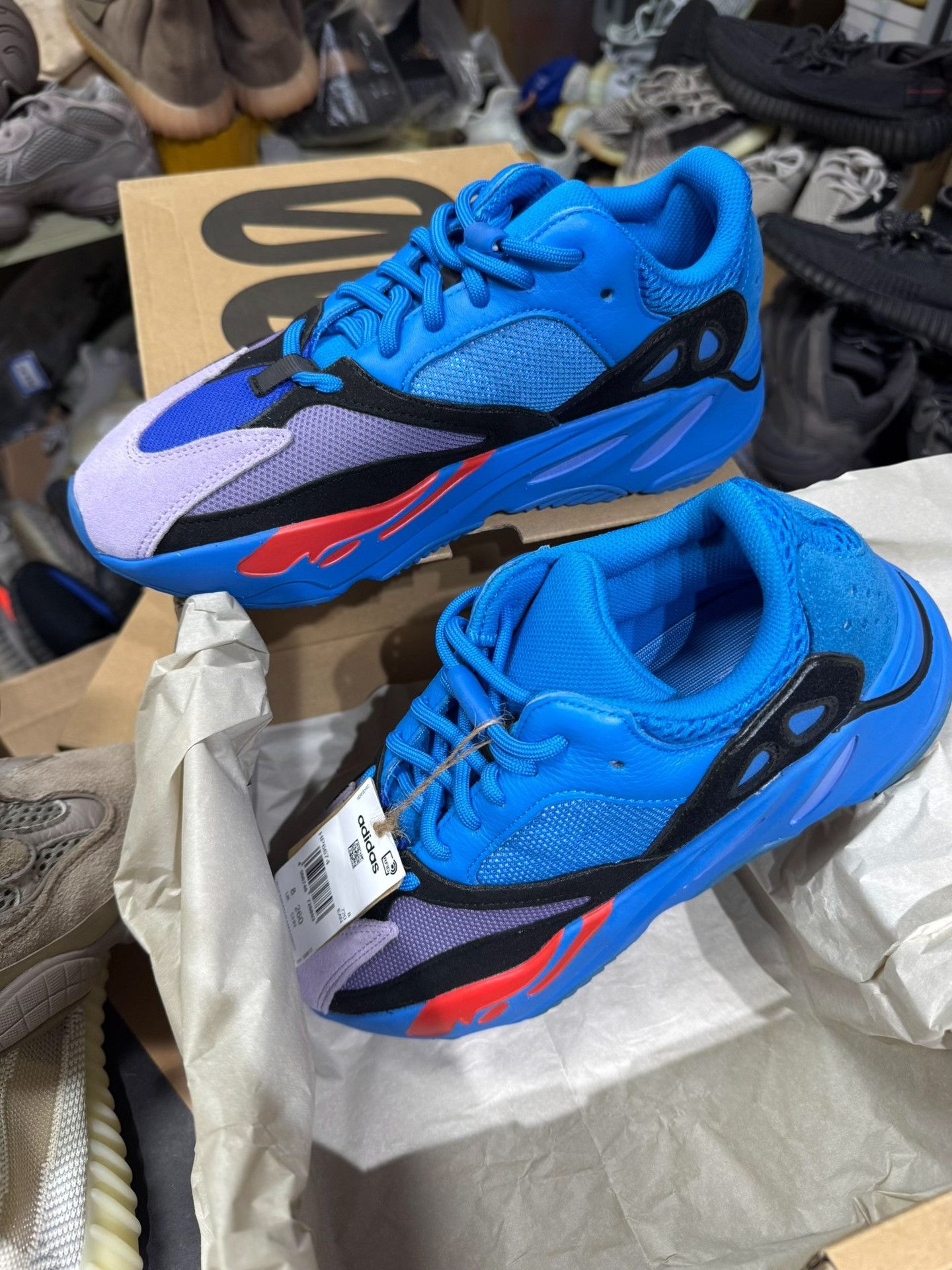 Yeezy Yeezy Blue Lowtop Sneakers 42 Men Size US 9 / EU 42 - 4 Thumbnail