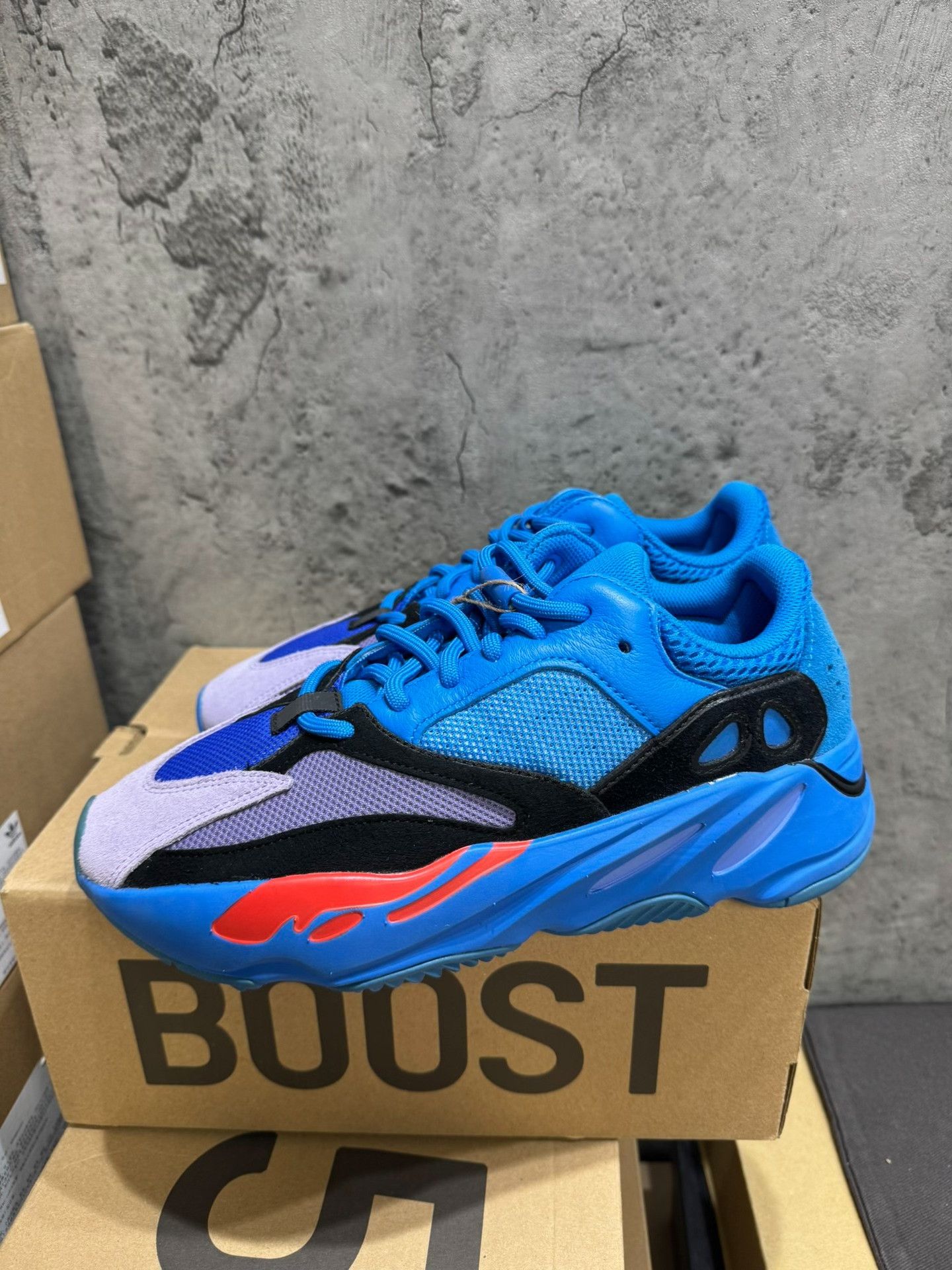 Yeezy Yeezy Blue Lowtop Sneakers 42 Men Size US 9 / EU 42 - 9 Thumbnail
