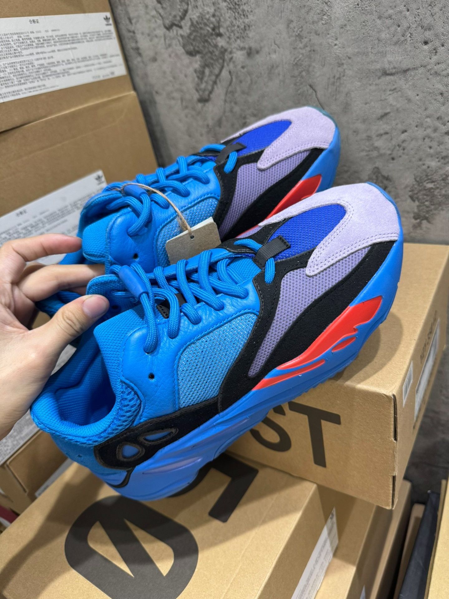 Yeezy Yeezy Blue Lowtop Sneakers 42 Men Size US 9 / EU 42 - 6 Thumbnail