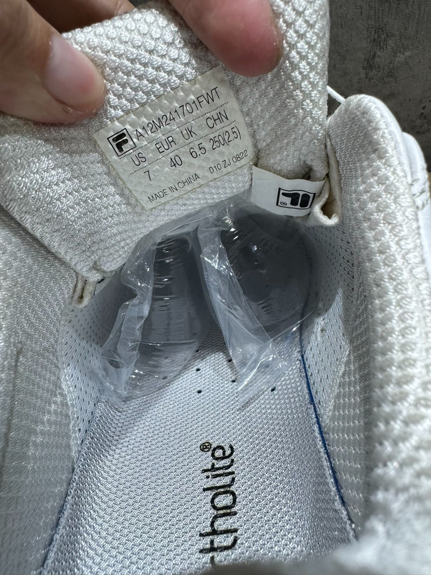Other Training White Hoodie M Men Size US M / EU 48-50 / 2 - 7 Thumbnail