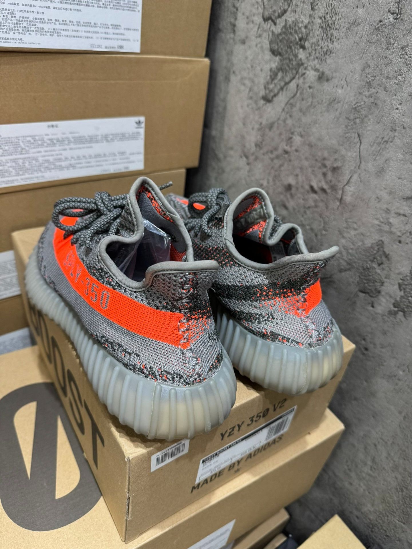 Adidas Adidas YEEZY350 Gray Lowtop Sneakers 41 Men Size US 8.5 / EU 41-42 - 9 Thumbnail