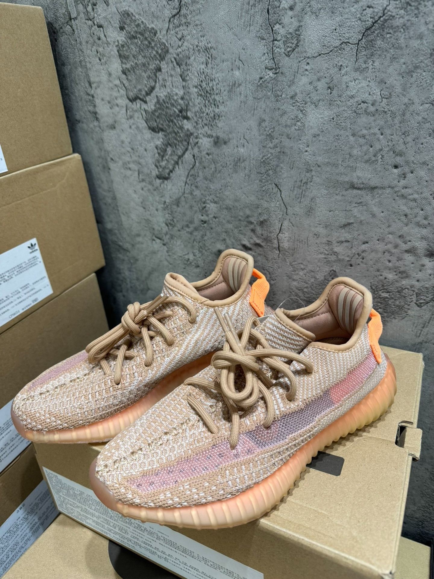 Yeezy Yeezy Limited Lowtop Sneakers 36 Men Size US 5 / EU 37 - 7 Thumbnail