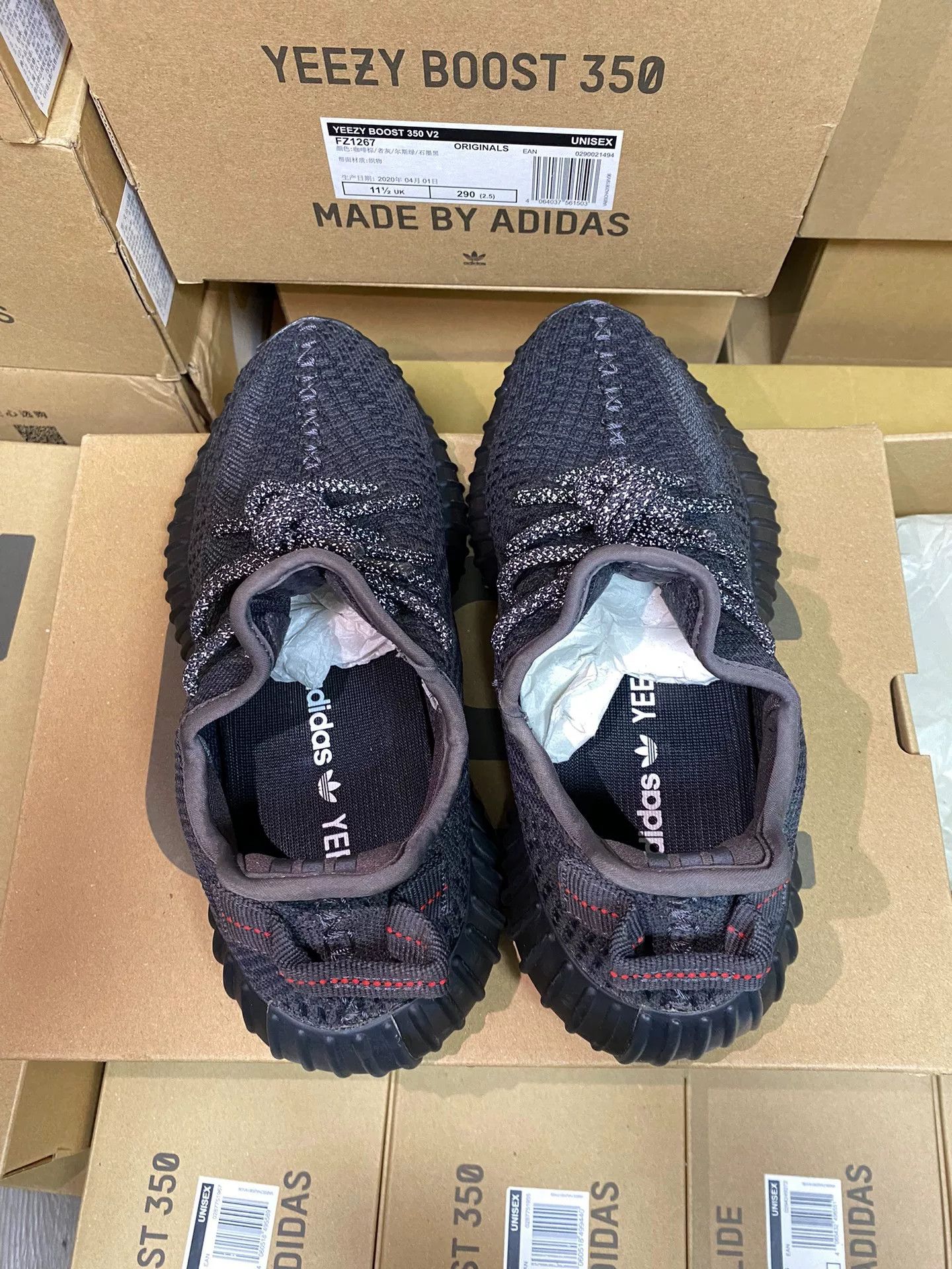 Adidas Adidas YEEZY350 Black Lowtop Sneakers 37 Women Size US 6.5 / IT 36.5 - 4 Thumbnail