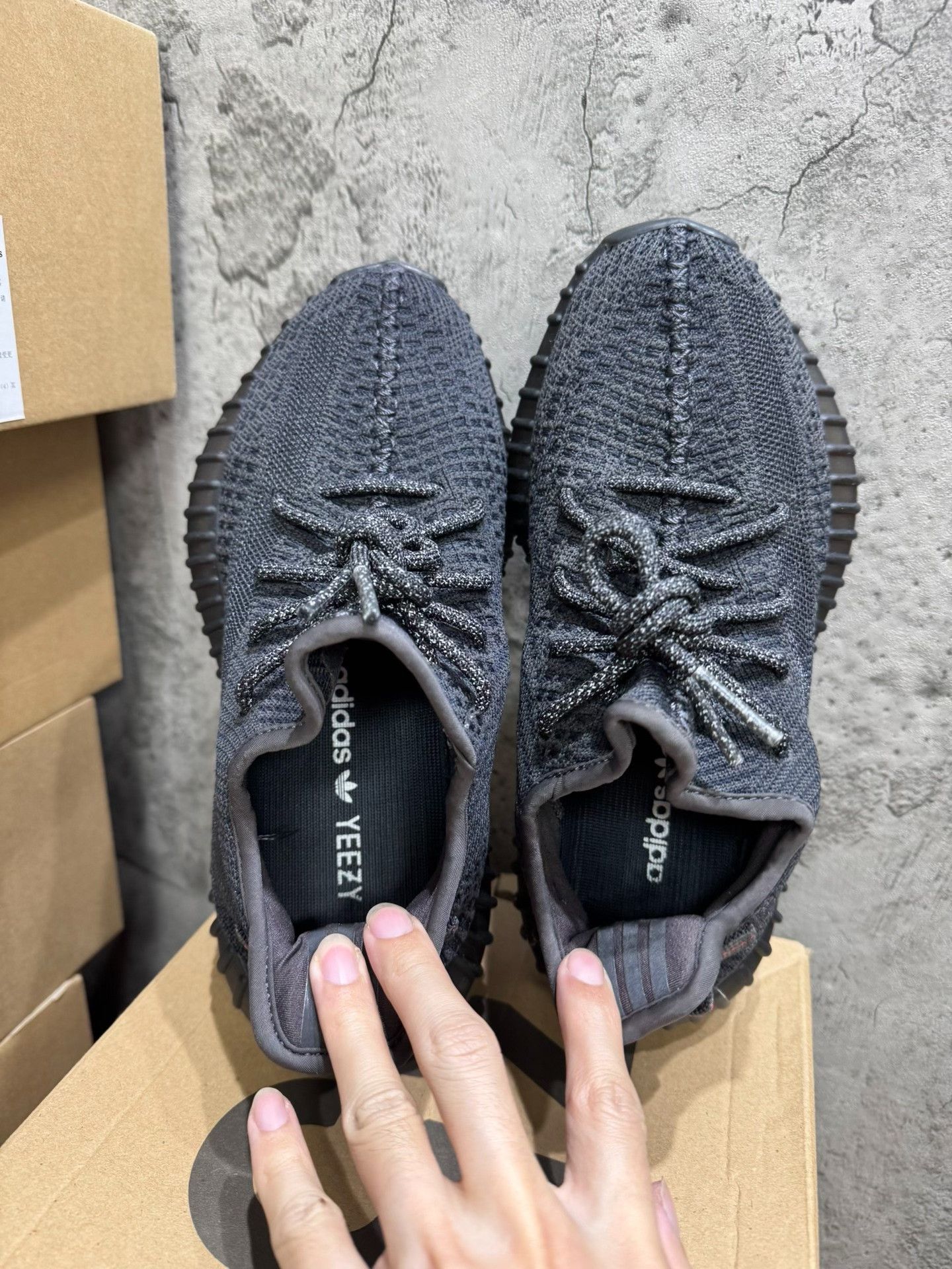 Adidas Adidas YEEZY350 Black Lowtop Sneakers 35 Men Size US 5 / EU 37 - 8 Thumbnail