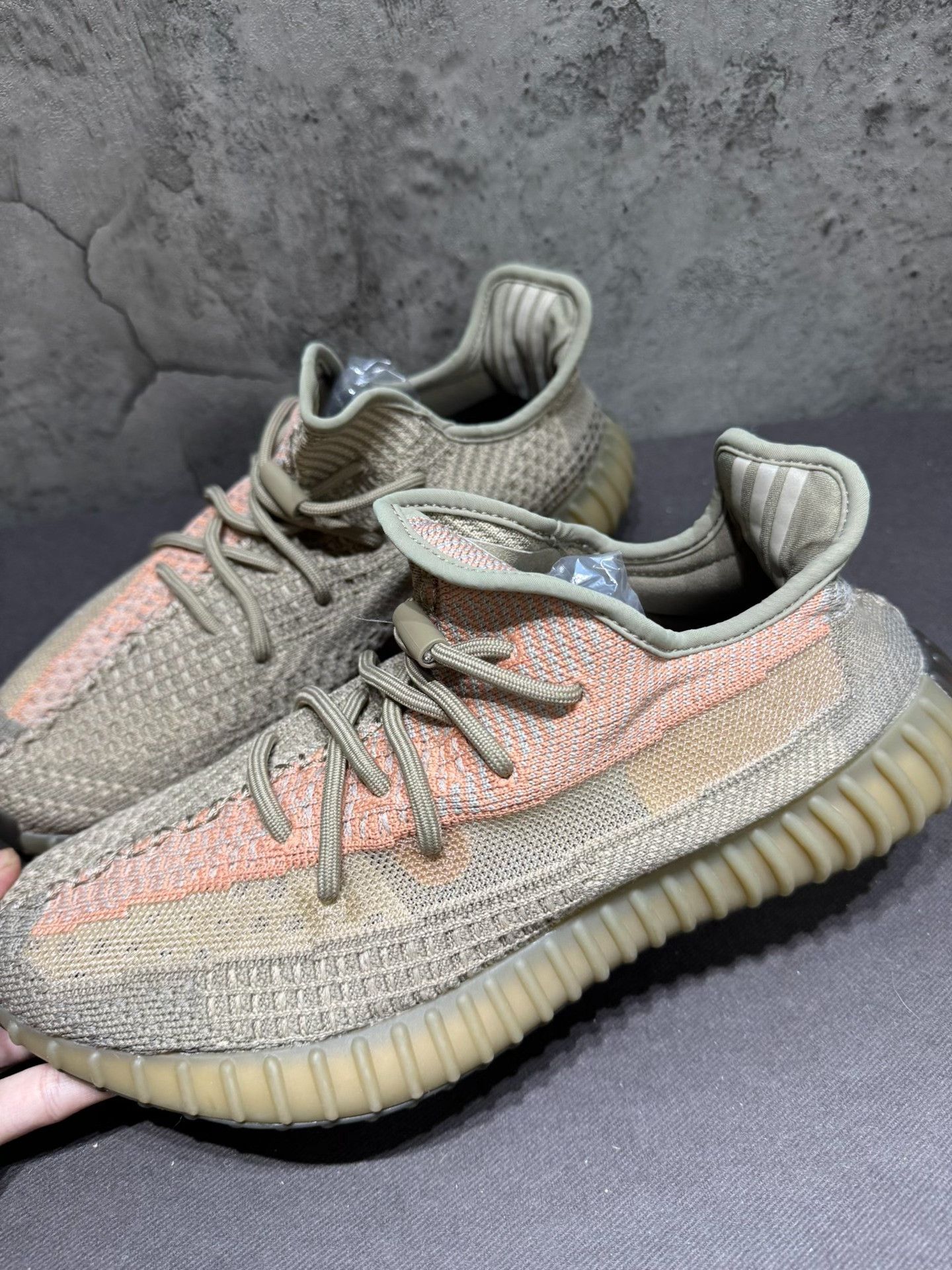 Adidas Adidas YEEZY350 Orange Lowtop Sneakers S Men Size US 10 / EU 43 - 4 Thumbnail
