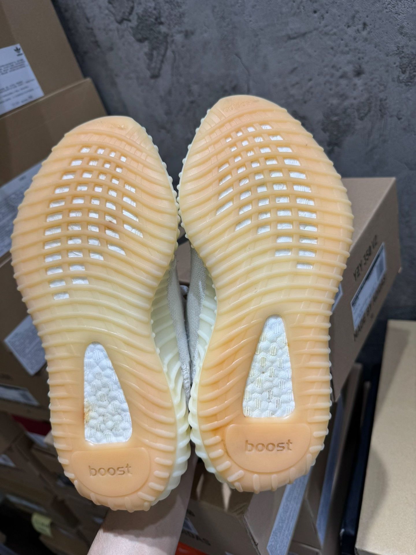 Adidas Adidas YEEZY350 White Lowtop Sneakers 38 Men Size US 6 / EU 39 - 4 Thumbnail