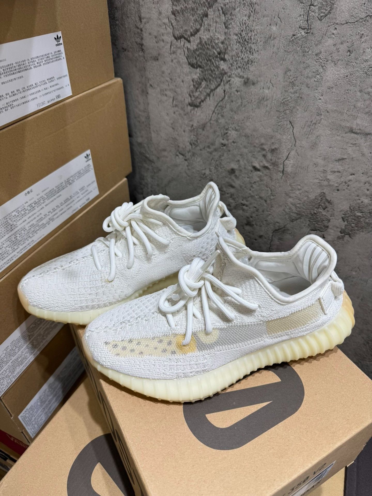 Adidas Adidas YEEZY350 White Lowtop Sneakers 38 Men Size US 6 / EU 39 - 8 Thumbnail