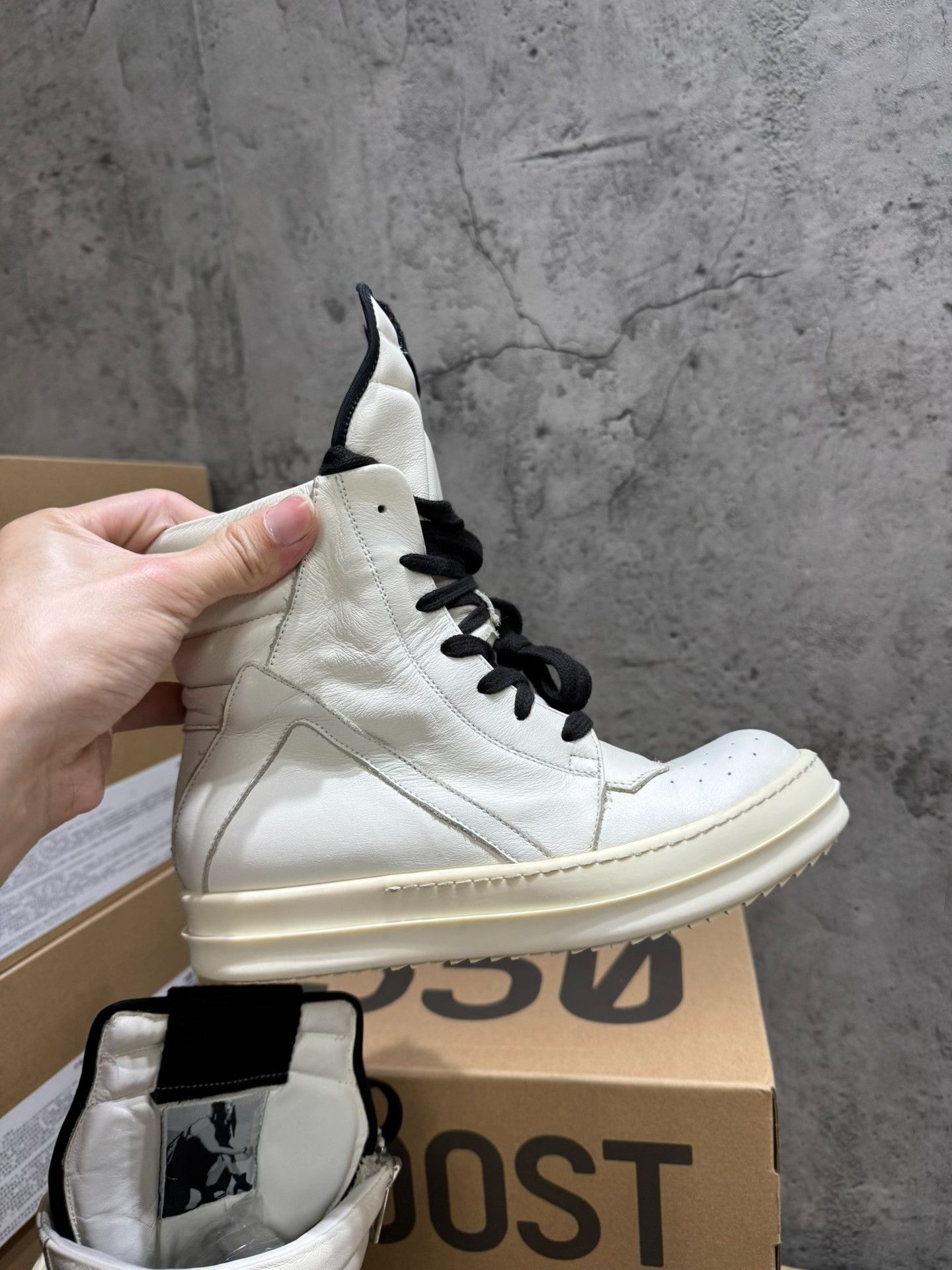 Rick Owens Rick Owens White Hitop Sneakers 35 Women Size US 5 / IT 35 - 5 Thumbnail