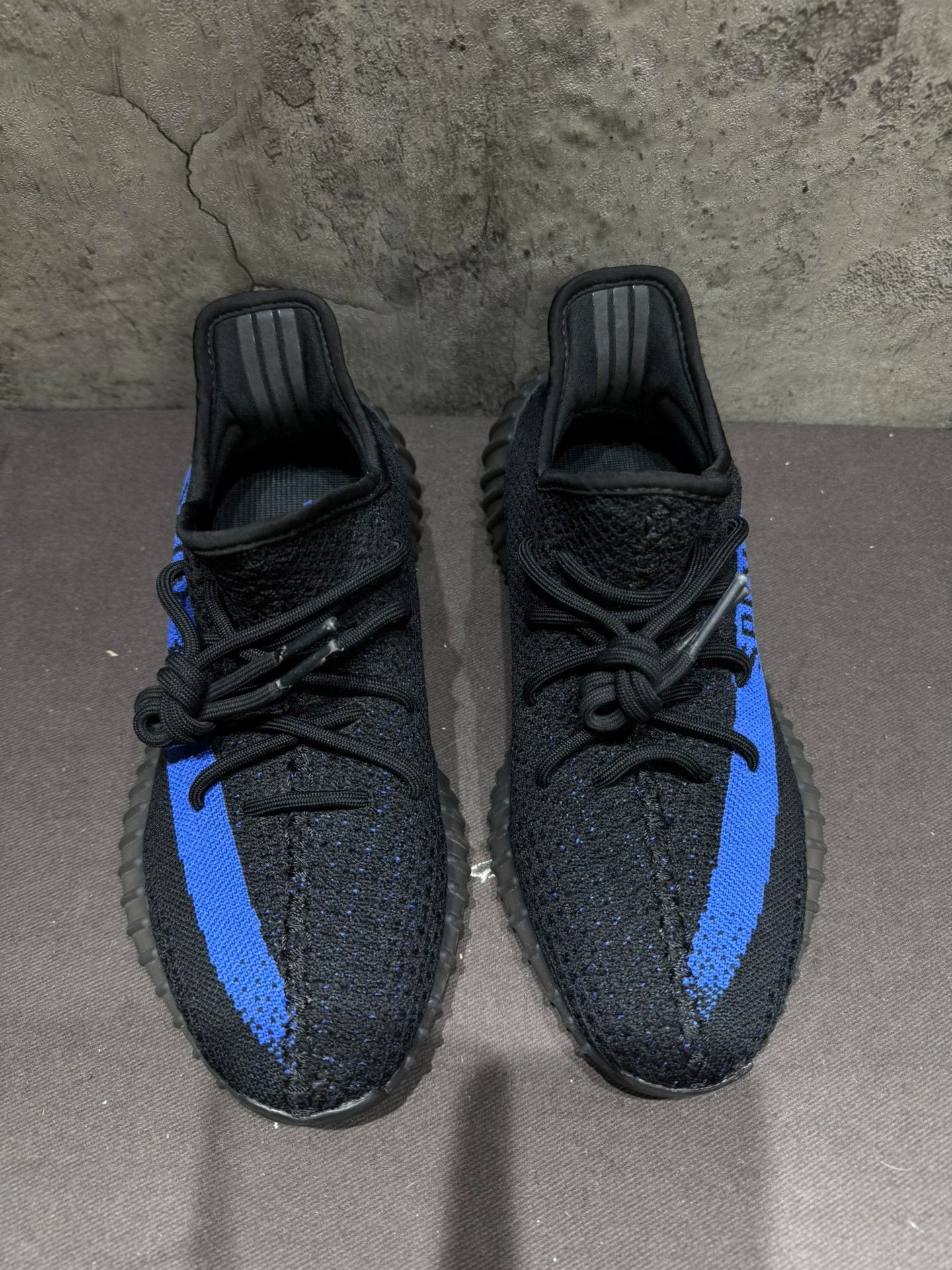 Yeezy Yeezy Blue Lowtop Sneakers 42 Men Size US 9 / EU 42 - 2 Thumbnail