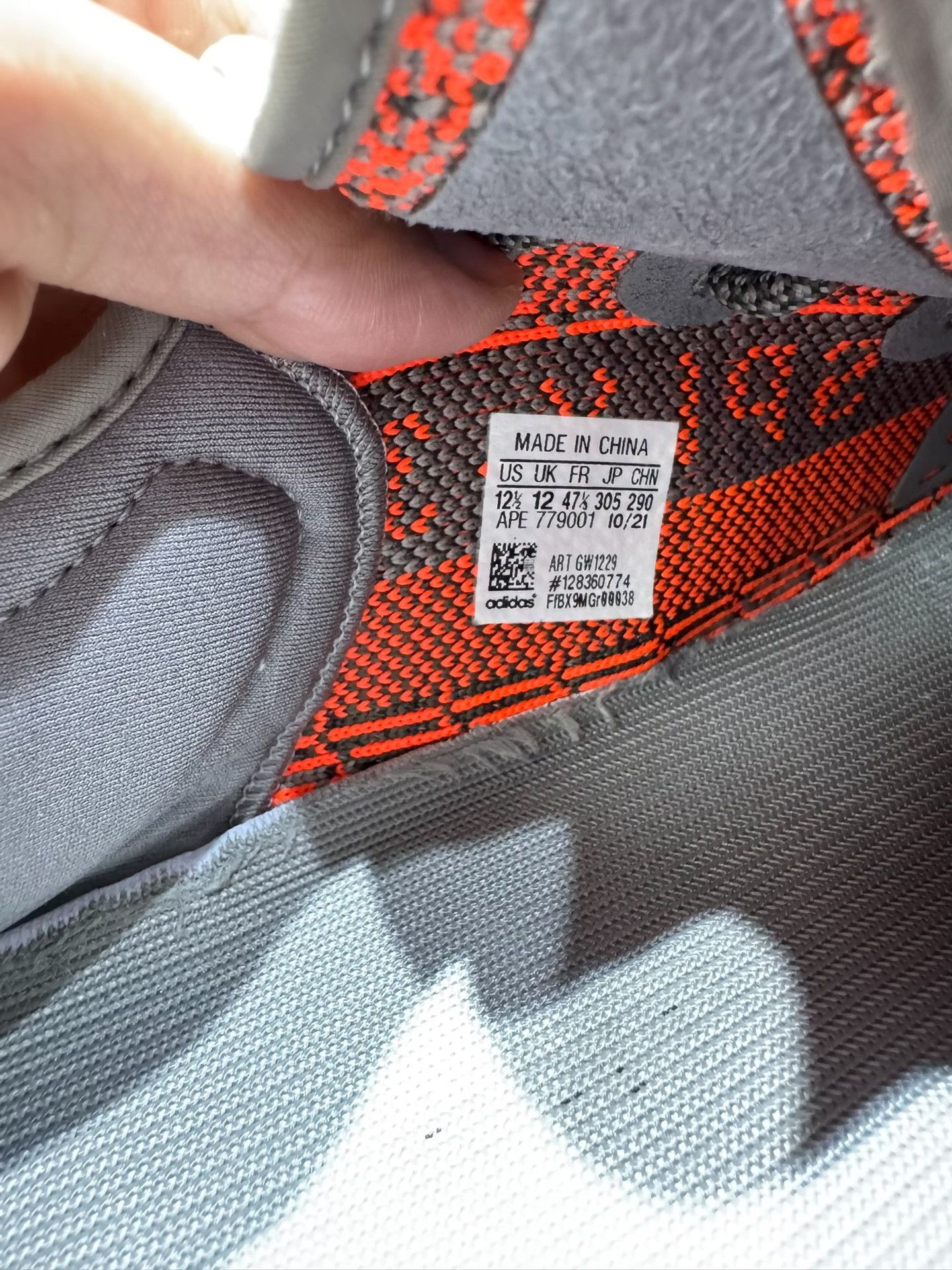 Adidas Adidas YEEZY350 Gray Lowtop Sneakers 12 Men Size US 12 / EU 45 - 5 Thumbnail