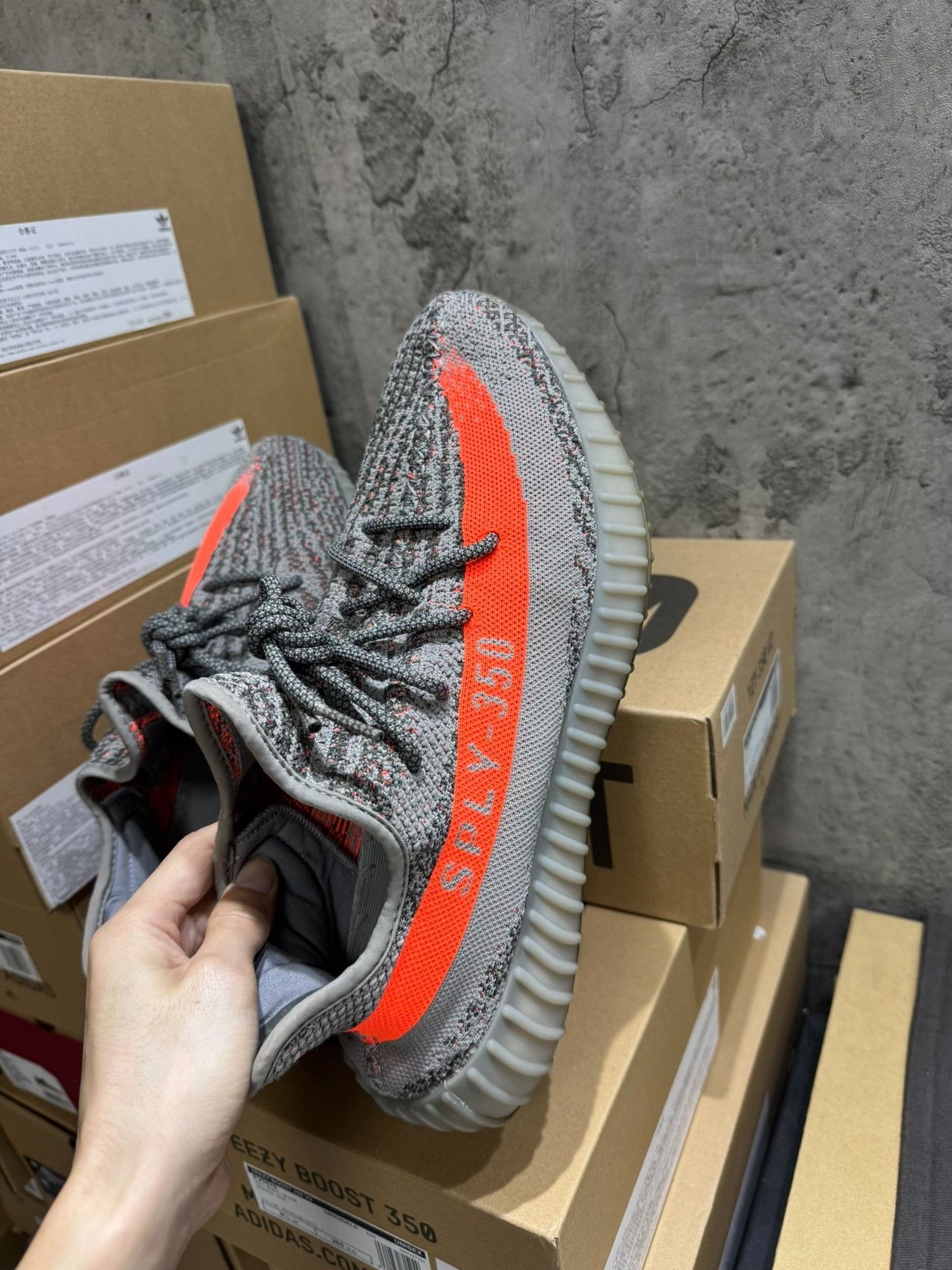 Adidas Adidas YEEZY350 Gray Lowtop Sneakers 12 Men Size US 12 / EU 45 - 6 Thumbnail
