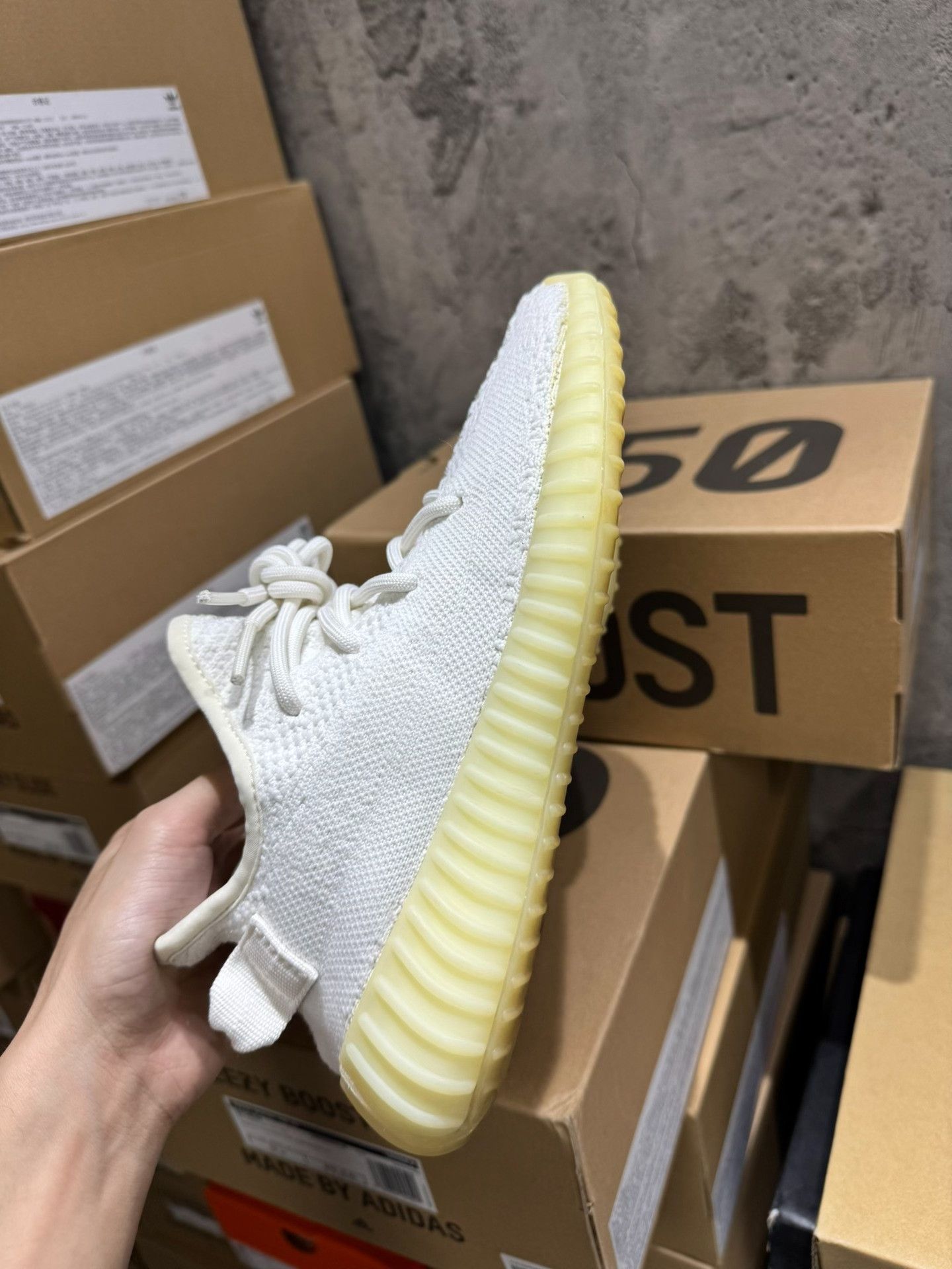 Adidas Adidas YEEZY350 White Lowtop Sneakers 37 Men Size US 5 / EU 37 - 5 Thumbnail