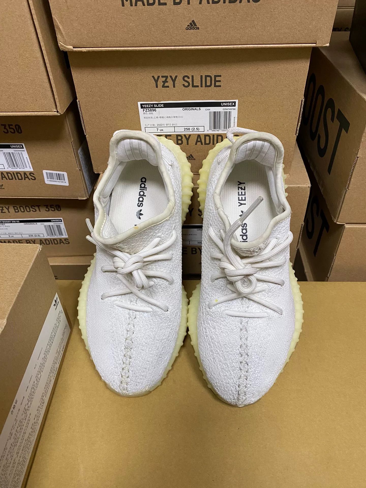 Yeezy Yeezy White Lowtop Sneakers 37 Men Size US 5 / EU 37 - 2 Thumbnail