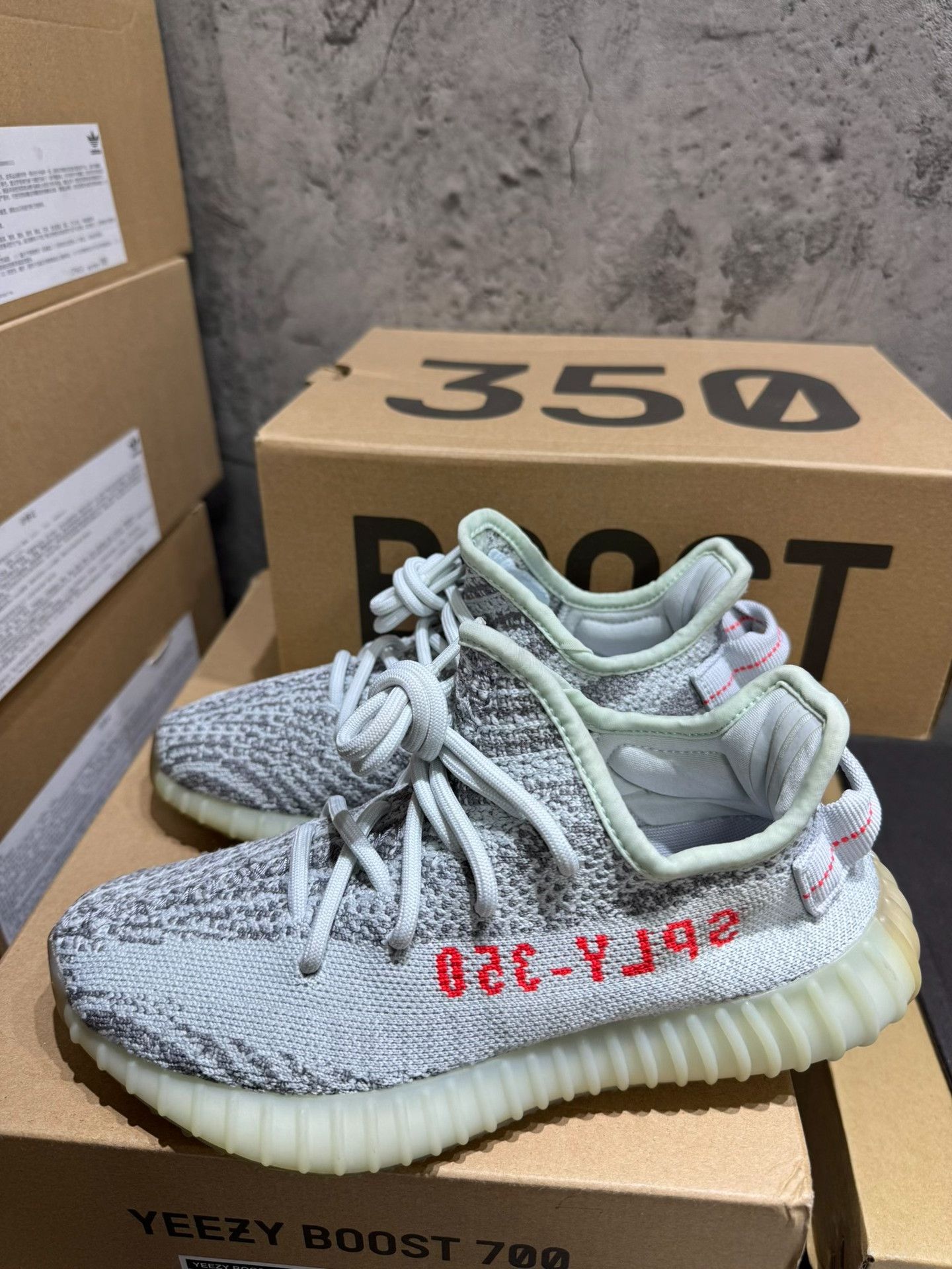 Yeezy Yeezy Blue Lowtop Sneakers 36 Men Size US 5 / EU 37 - 5 Thumbnail