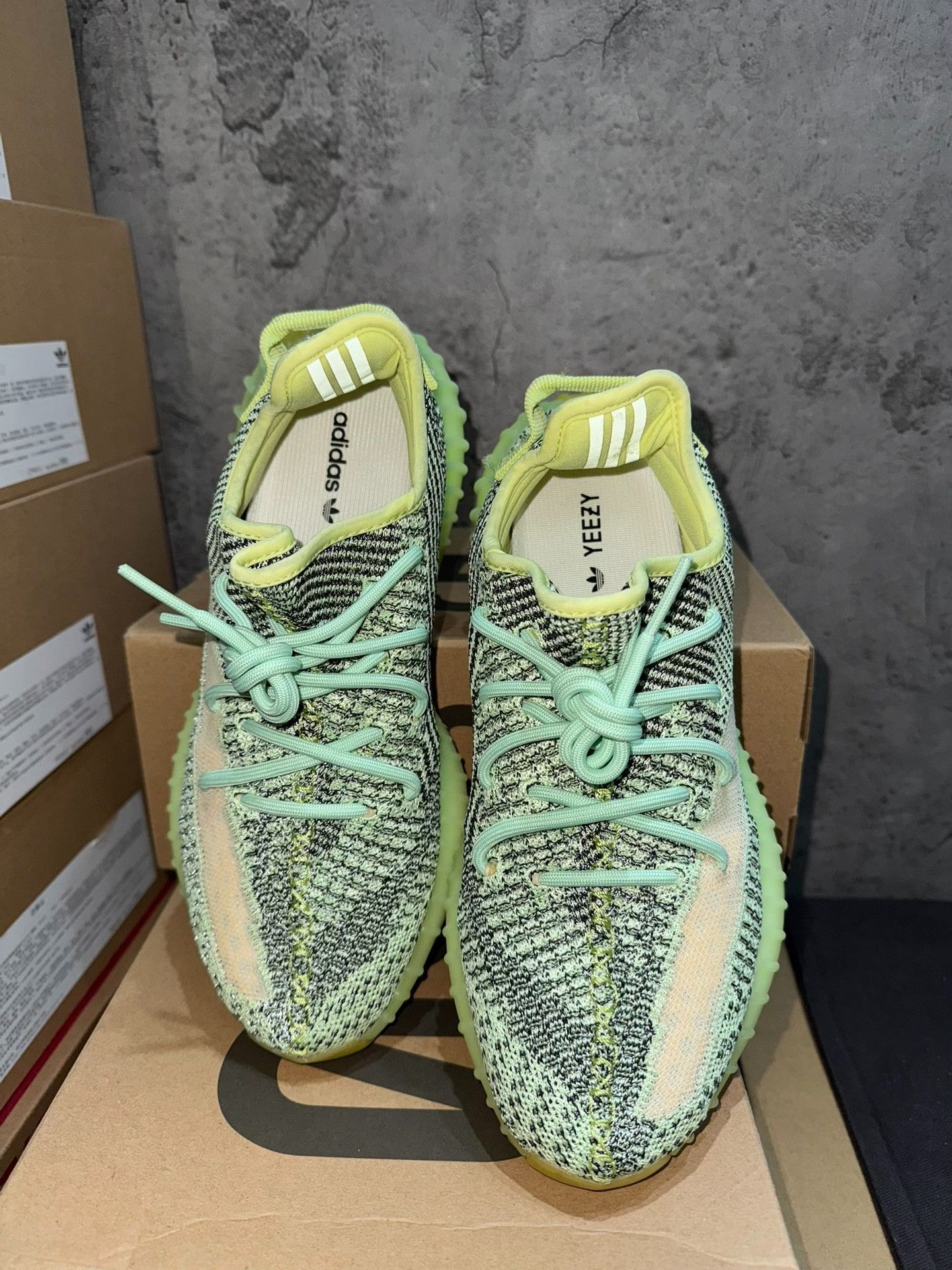 Adidas Adidas YEEZY350 Green Lowtop Sneakers 9 Men Size US 9 / EU 42 - 3 Thumbnail