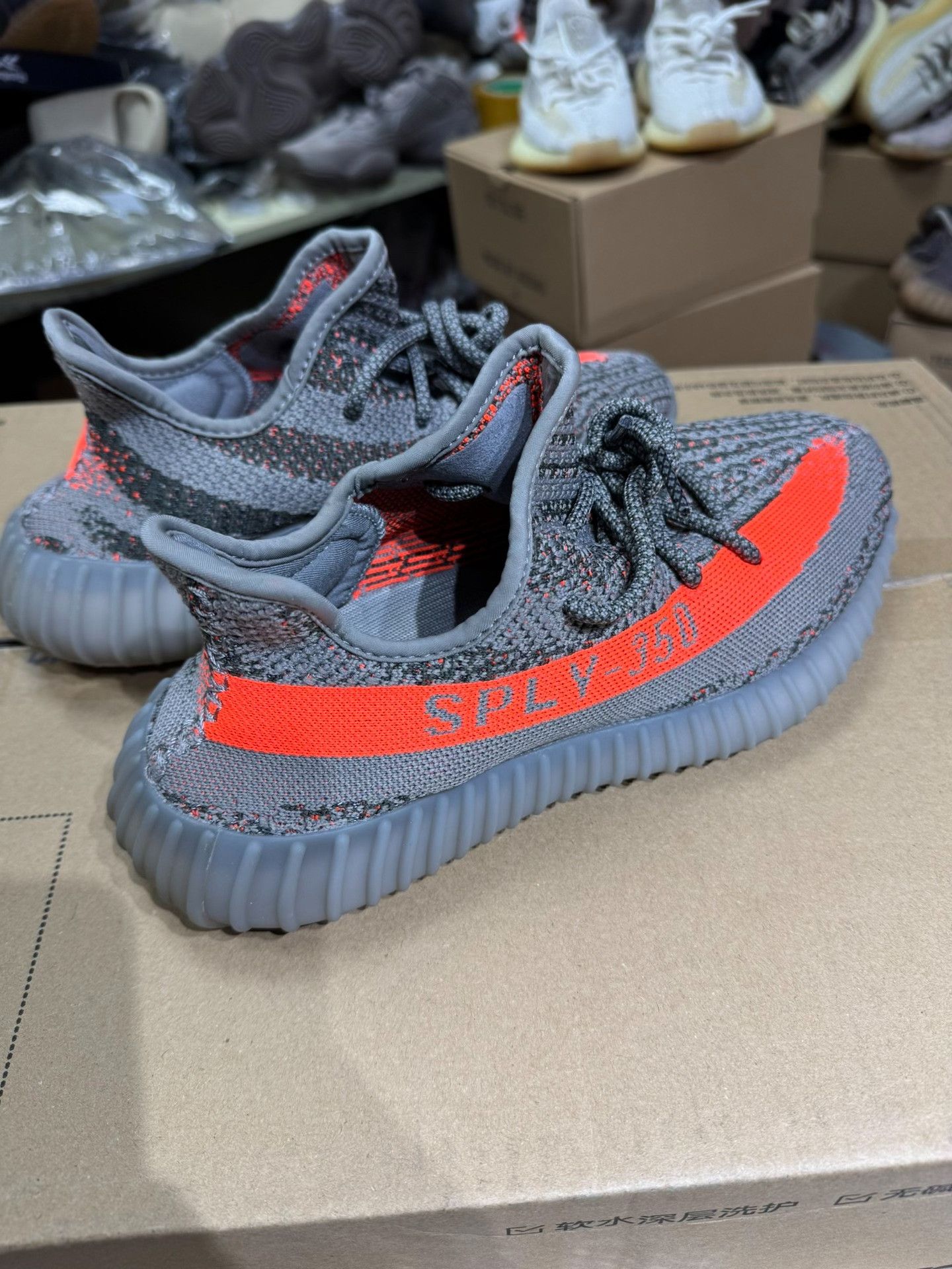 Adidas Adidas YEEZY350 Gray Lowtop Sneakers 40 Men Size US 7.5 / EU 40-41 - 4 Thumbnail