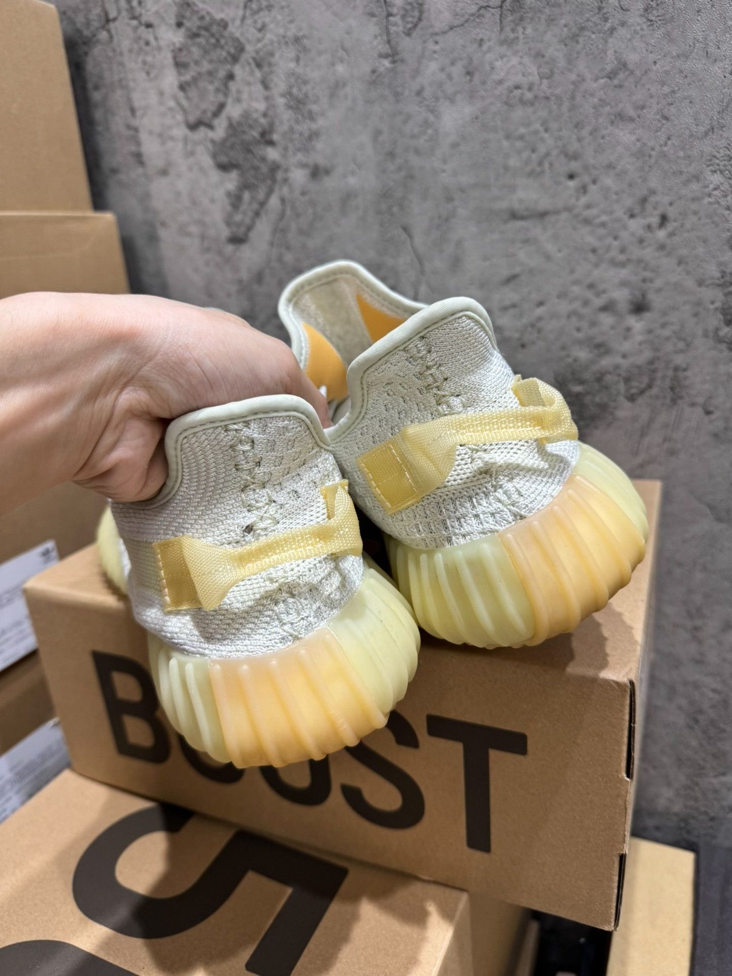 Adidas Adidas Yellow Lowtop Sneakers 35 Men Size US 5 / EU 37 - 6 Thumbnail