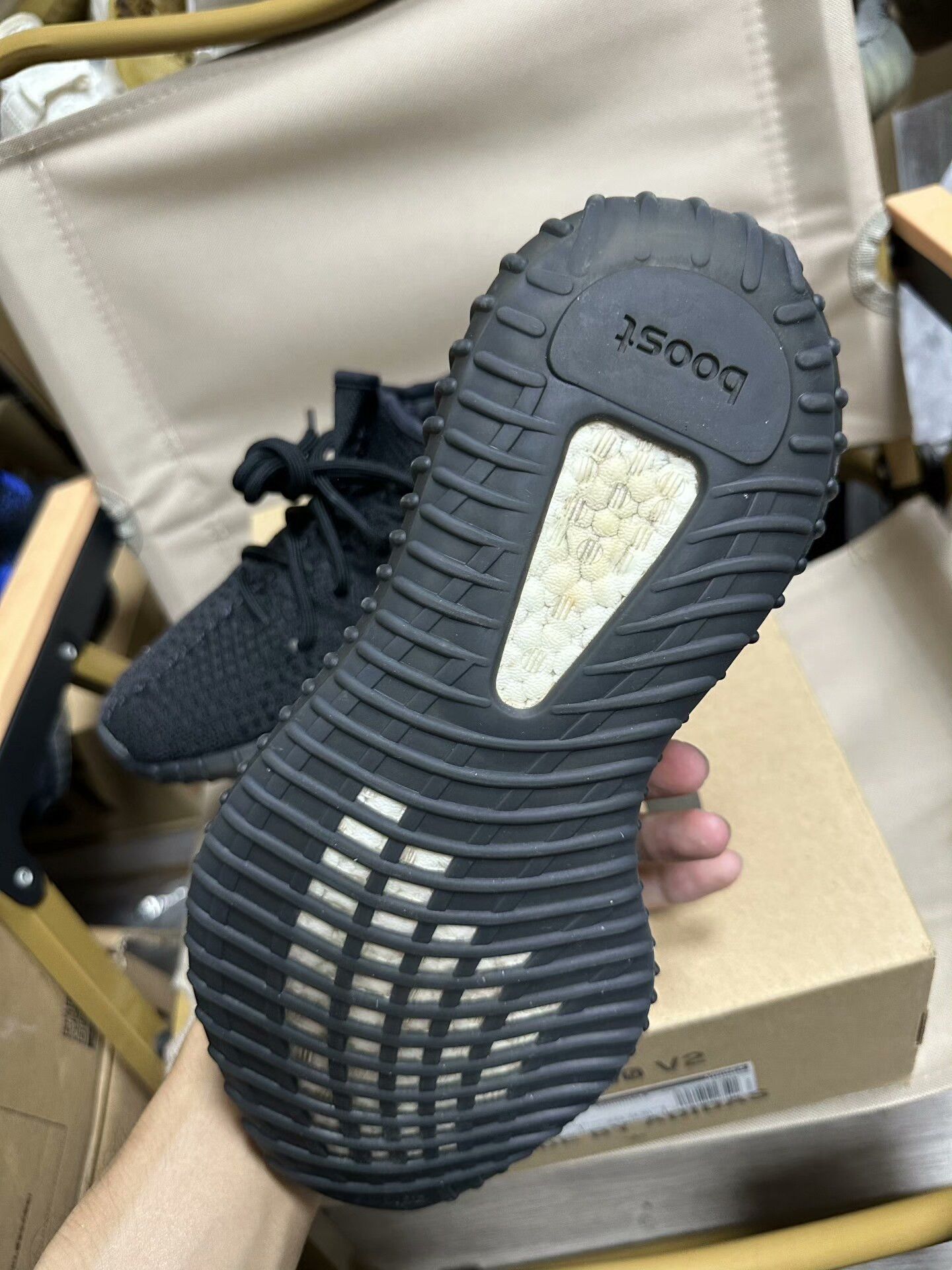 Adidas Adidas YEEZY350 Black Lowtop Sneakers 39 Men Size US 6.5 / EU 39-40 - 5 Thumbnail