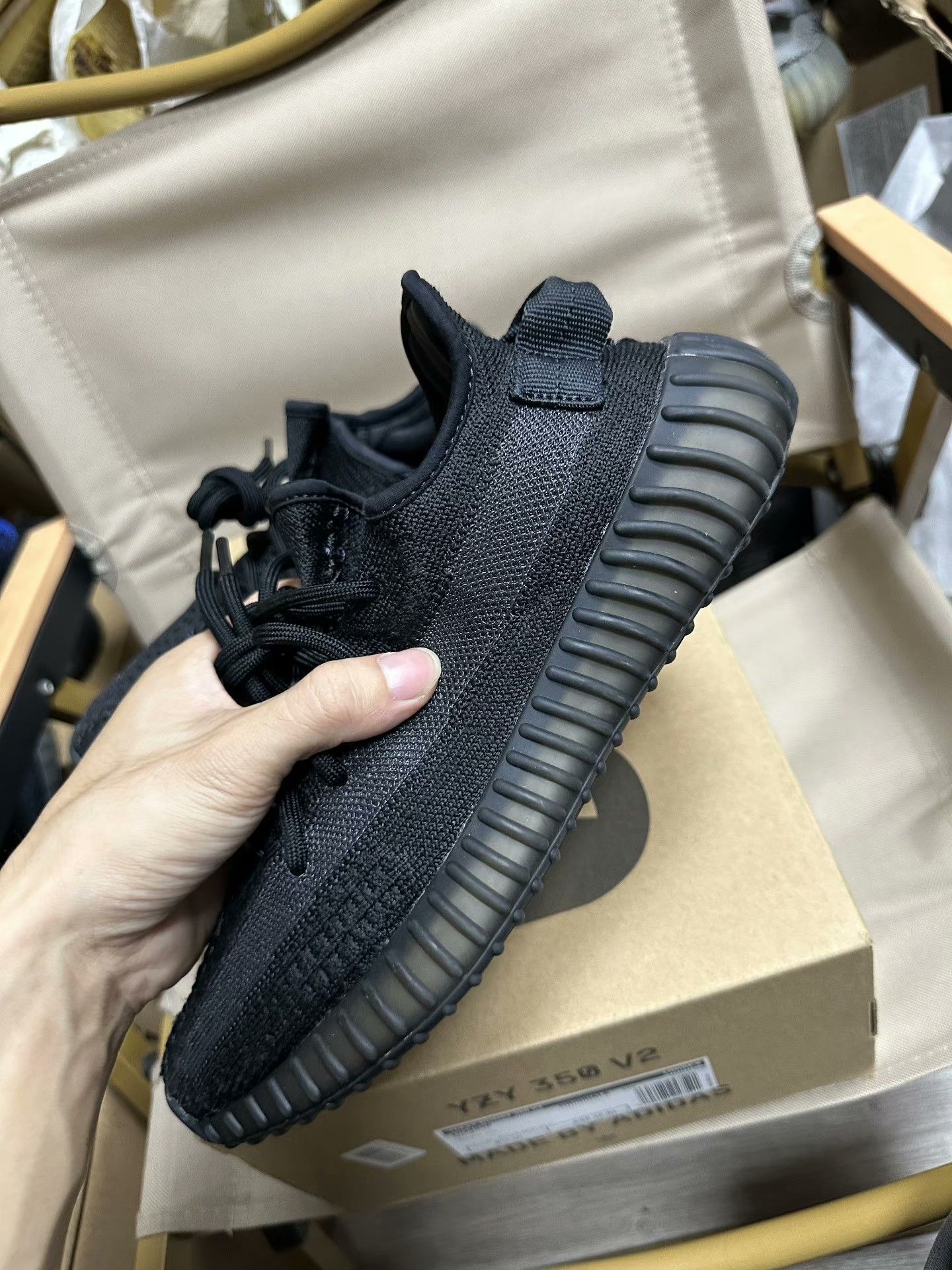 Adidas Adidas YEEZY350 Black Lowtop Sneakers 39 Men Size US 6.5 / EU 39-40 - 2 Thumbnail