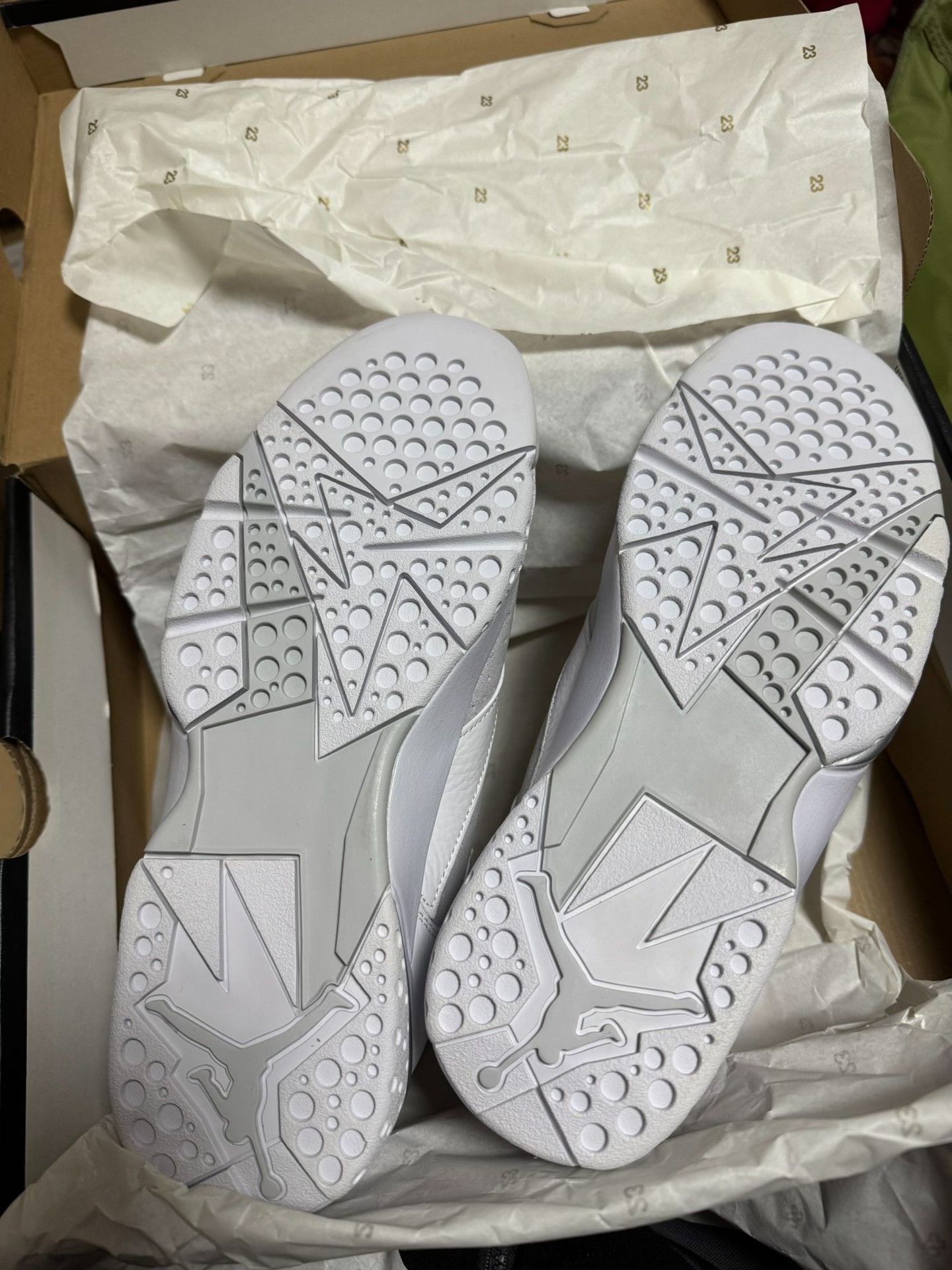 Nike Nike White Lowtop Sneakers 42 Men Size US 9 / EU 42 - 8 Thumbnail