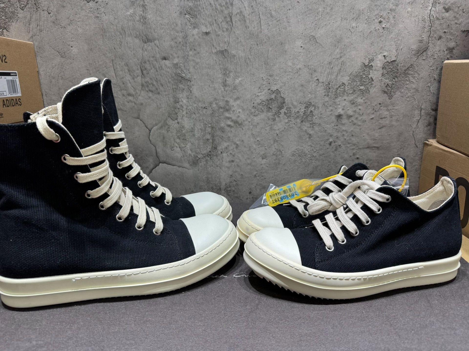 Converse Converse Black Lowtop Sneakers 36 Women Size US 6 / IT 36 - 8 Thumbnail