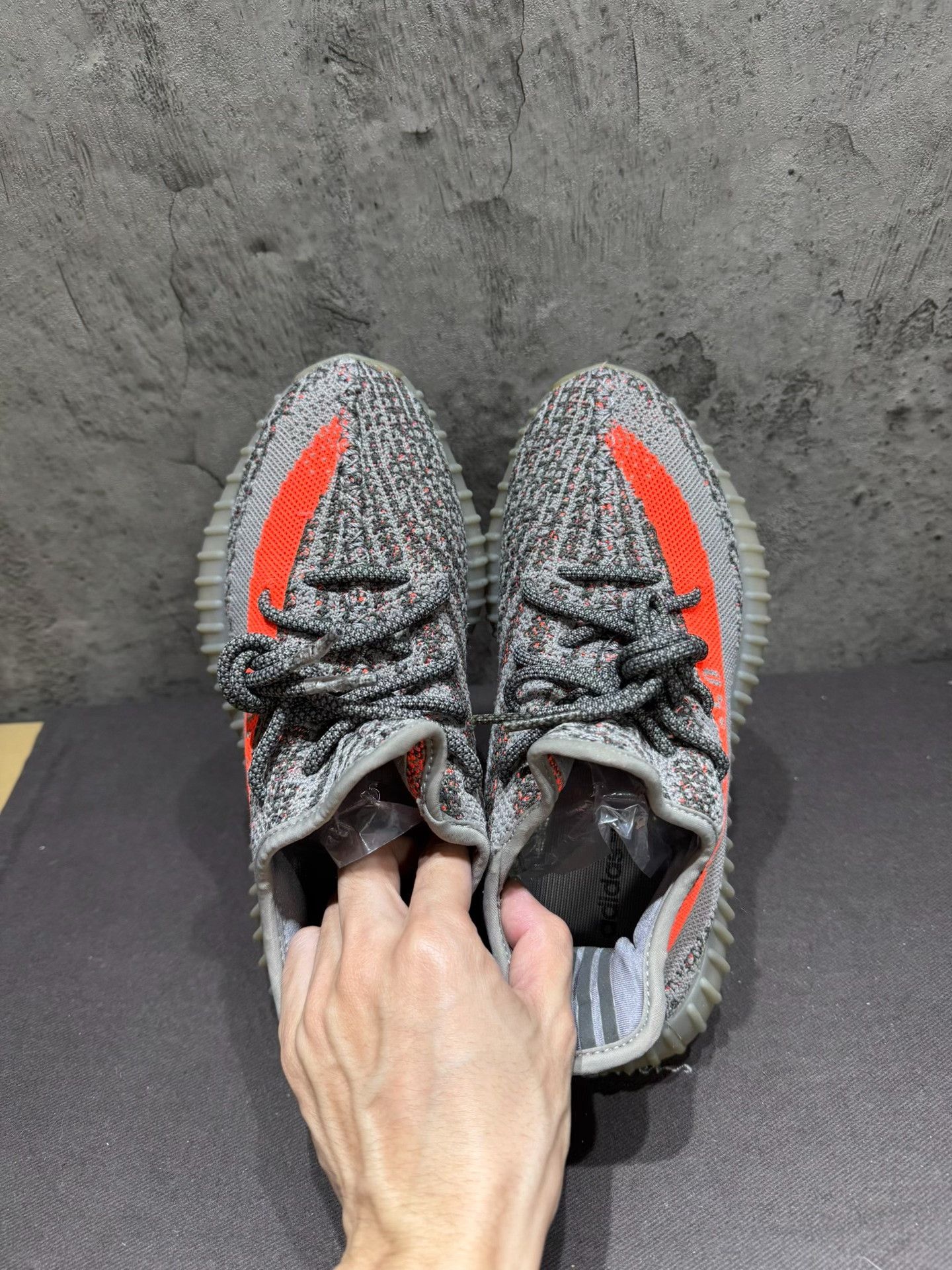 Adidas Adidas YEEZY350 Gray Lowtop Sneakers 38 Men Size US 6 / EU 39 - 3 Thumbnail