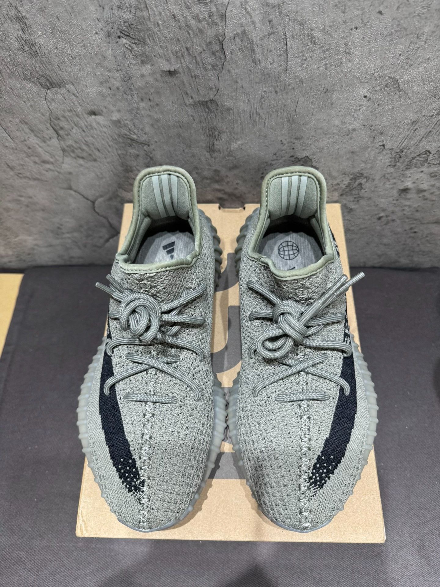 Yeezy Yeezy Multi Lowtop Sneakers 41 Men Size US 8.5 / EU 41-42 - 4 Thumbnail